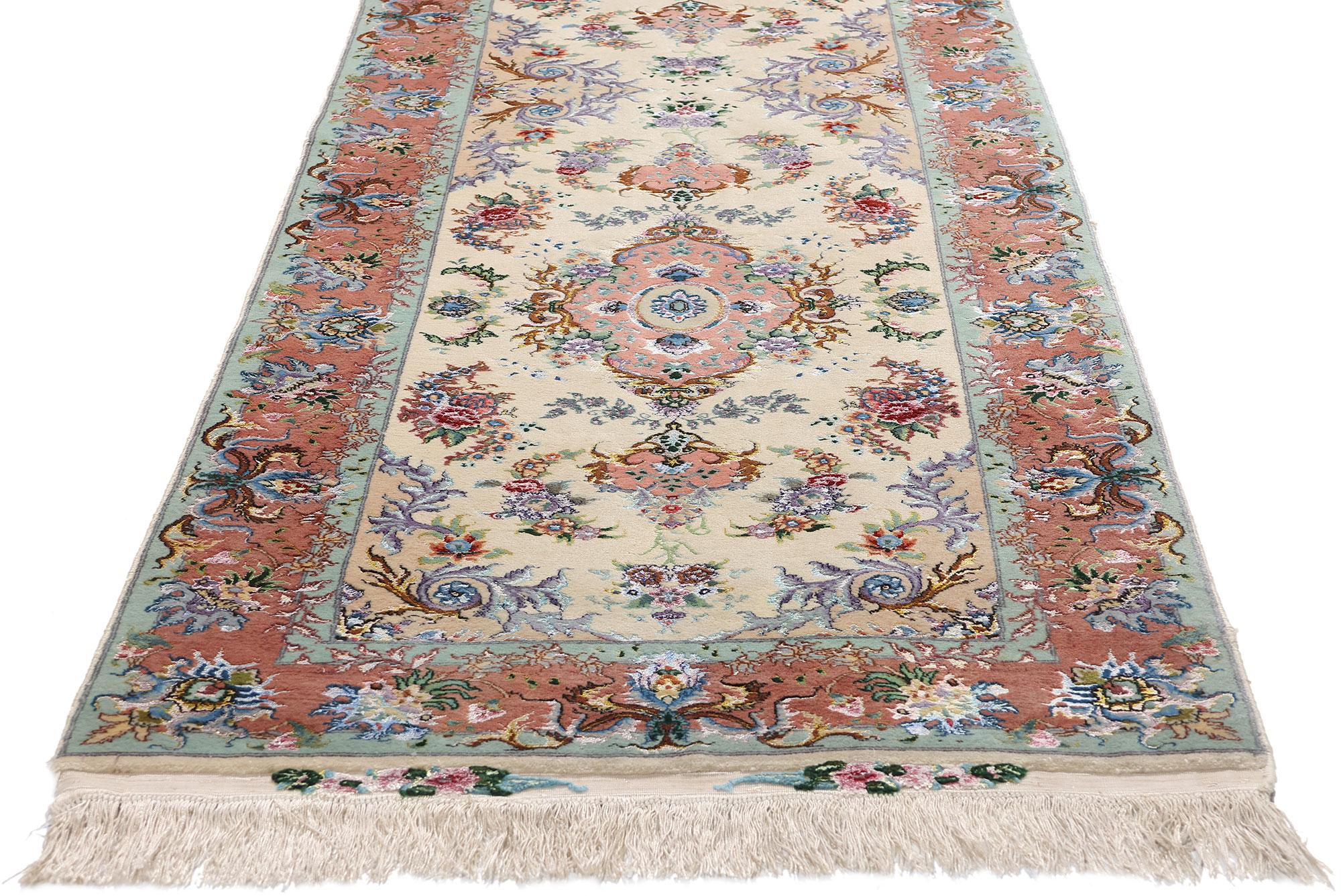 Persiano Tappeto persiano Tabriz avorio del 1970 con stile moderno in vendita