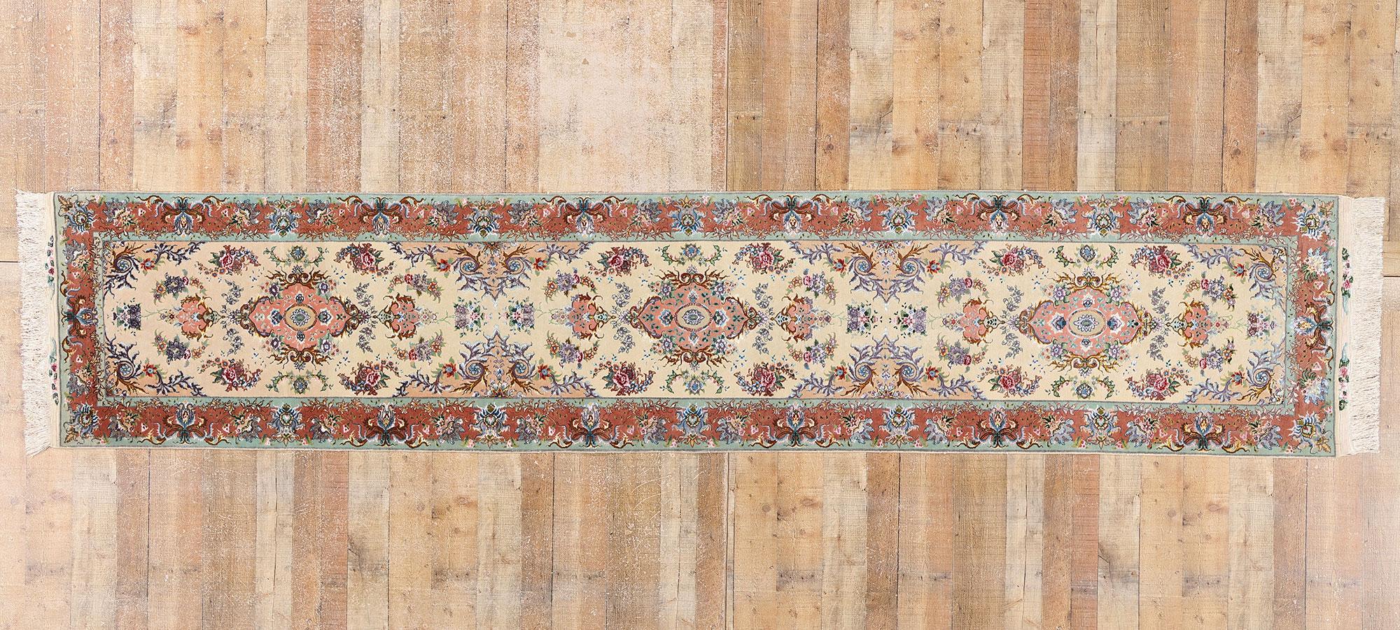 Tappeto persiano Tabriz avorio del 1970 con stile moderno in vendita 1