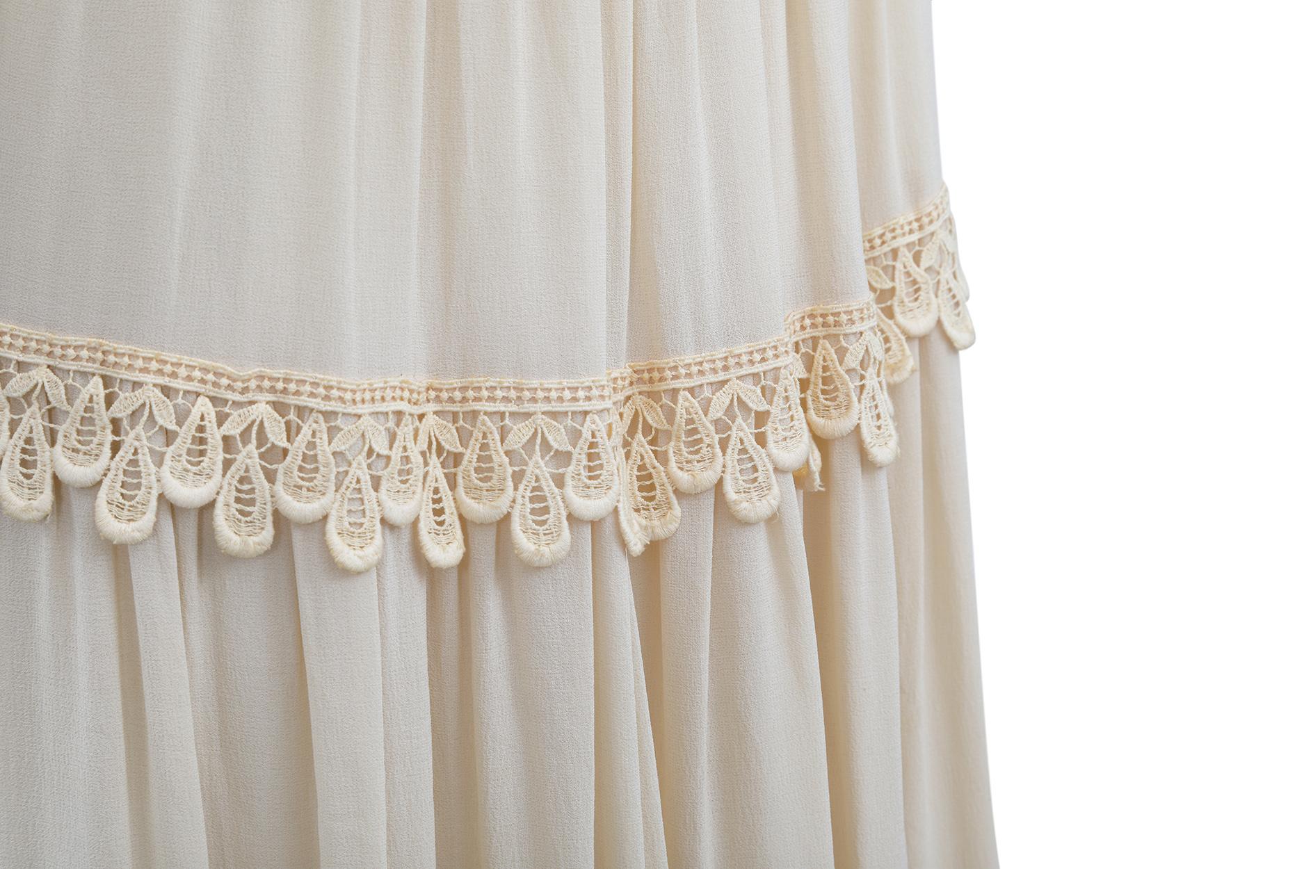 1970s Ivory Silk Crepe Couture Boho Dress In Excellent Condition For Sale In London, GB