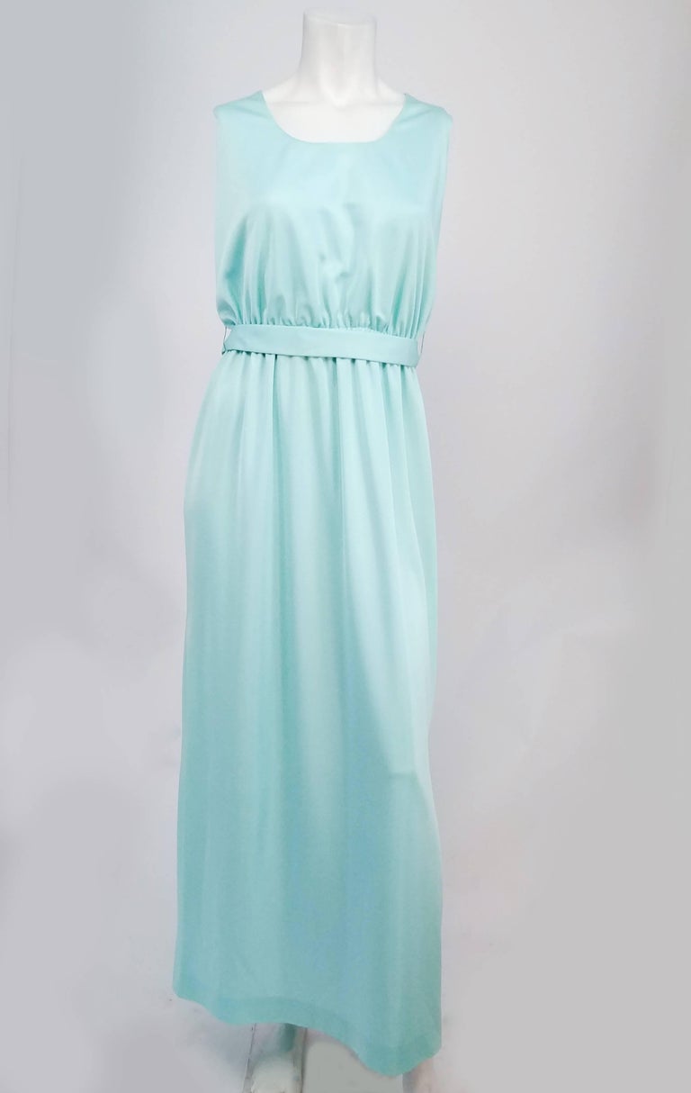 green emerald velvet dress Mac Duggal Boucle Cap Sleeve Button Up Midi Dress main image 1