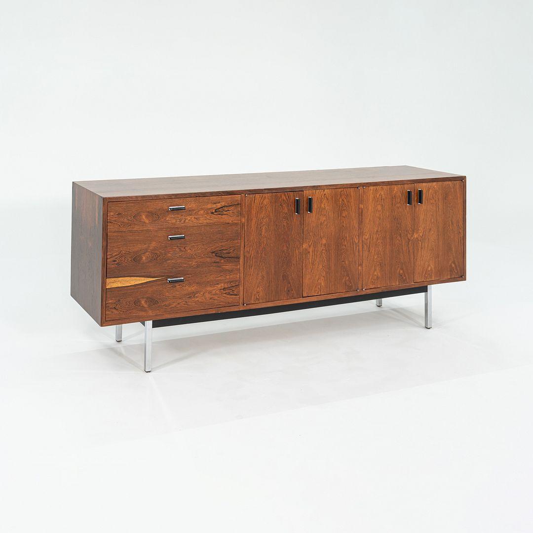 Moderno Jack Cartwright per Founders, credenza in legno di palissandro e cromo, anni '70 in vendita