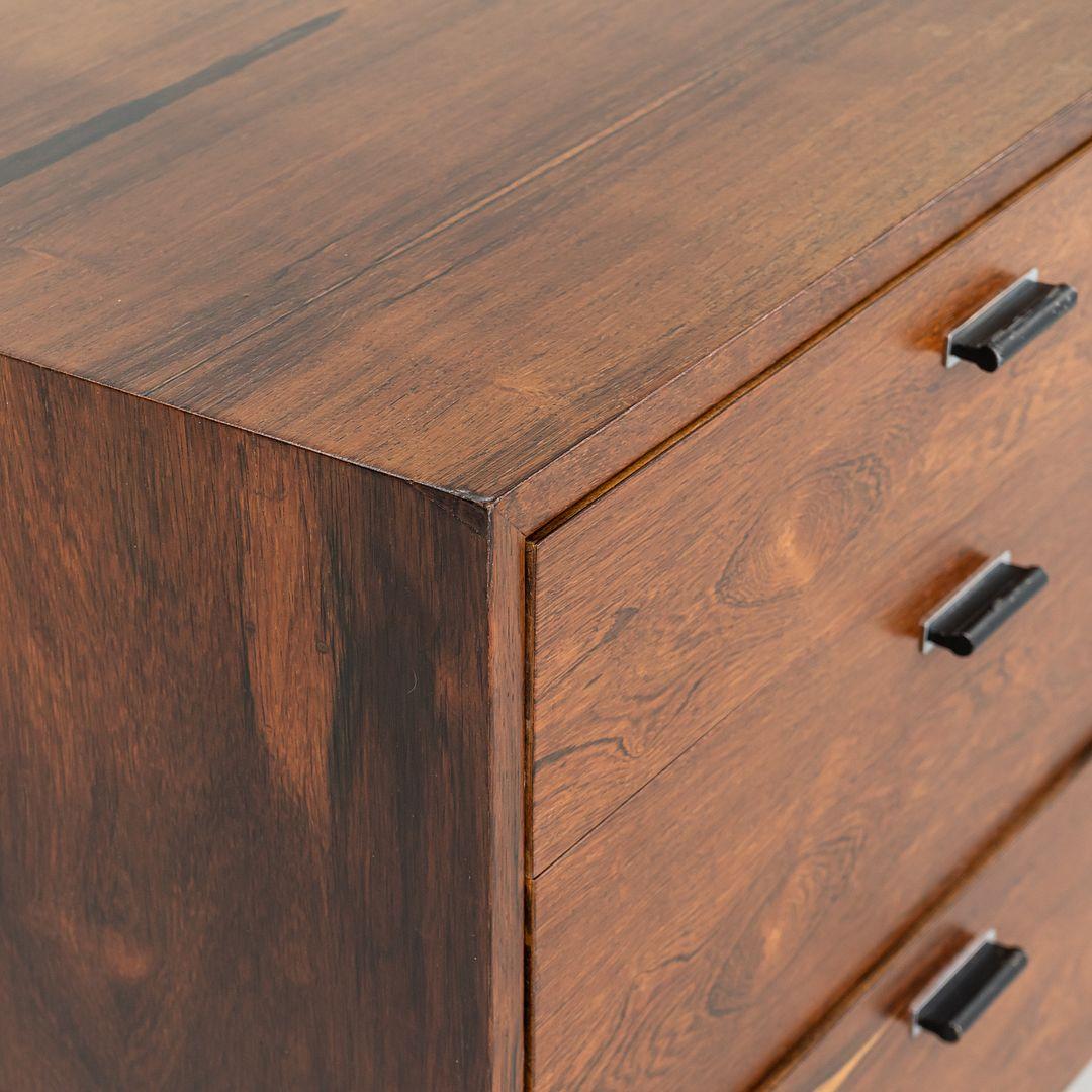 Fine XX secolo Jack Cartwright per Founders, credenza in legno di palissandro e cromo, anni '70 in vendita