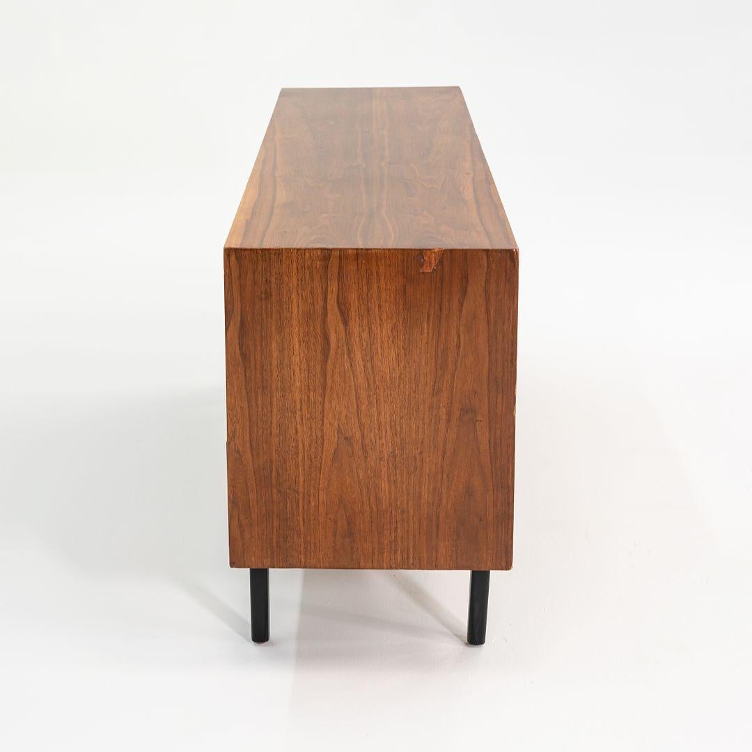 1970s Jack Cartwright for Founders Six Drawer Walnut Credenza / Dresser For Sale 2