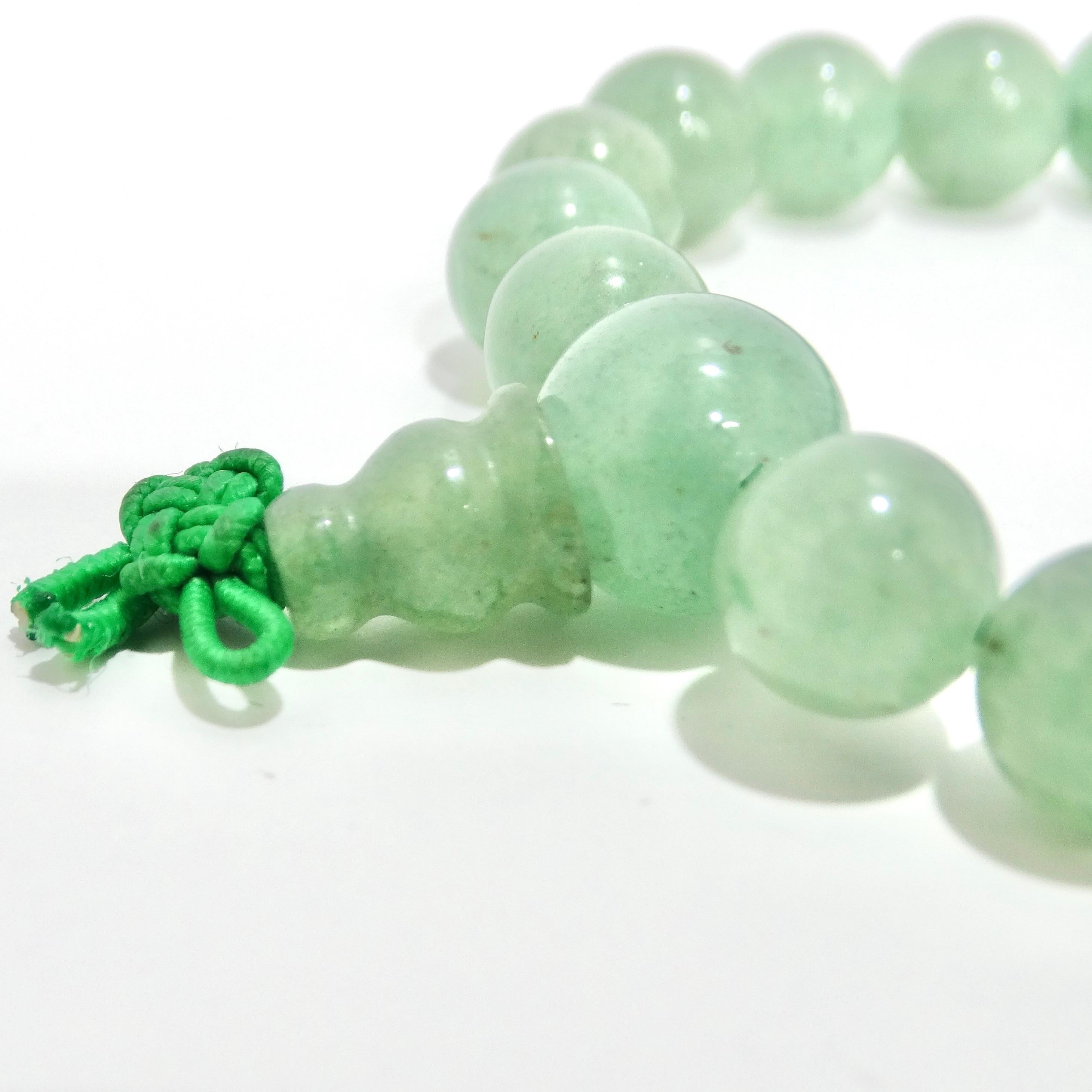 Bracelet perlé de jade des années 1970 en vente 2