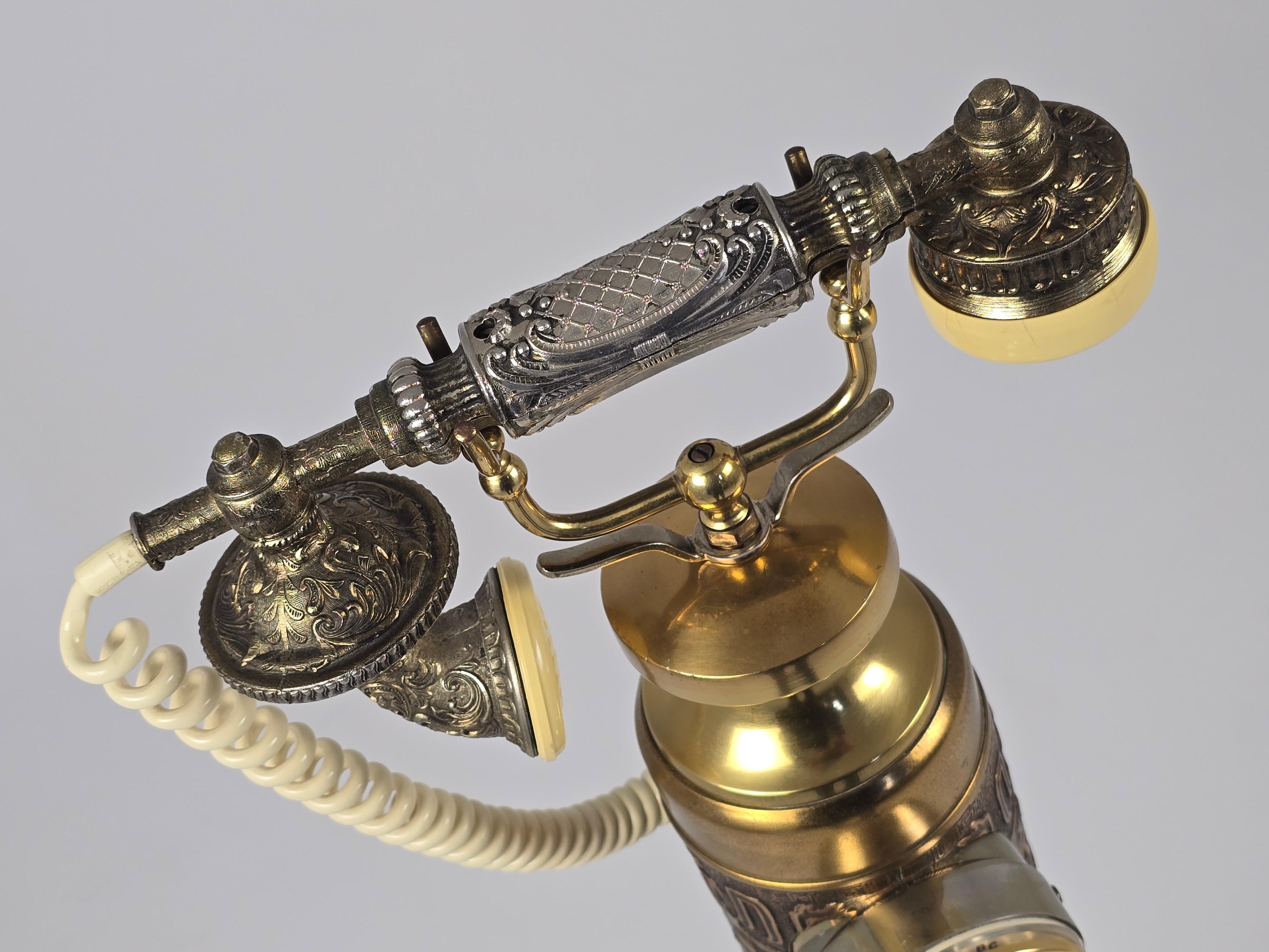 1970s James Mont Style Thick Brass Tall Standing Rotary Phone In Good Condition For Sale In St- Leonard, Quebec