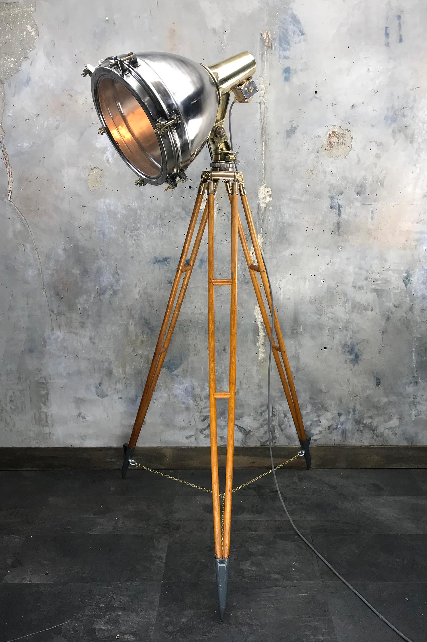 1970s Japanese Industrial Brass, Bronze and Stainless Steel Search Light Tripod In Excellent Condition For Sale In Leicester, Leicestershire