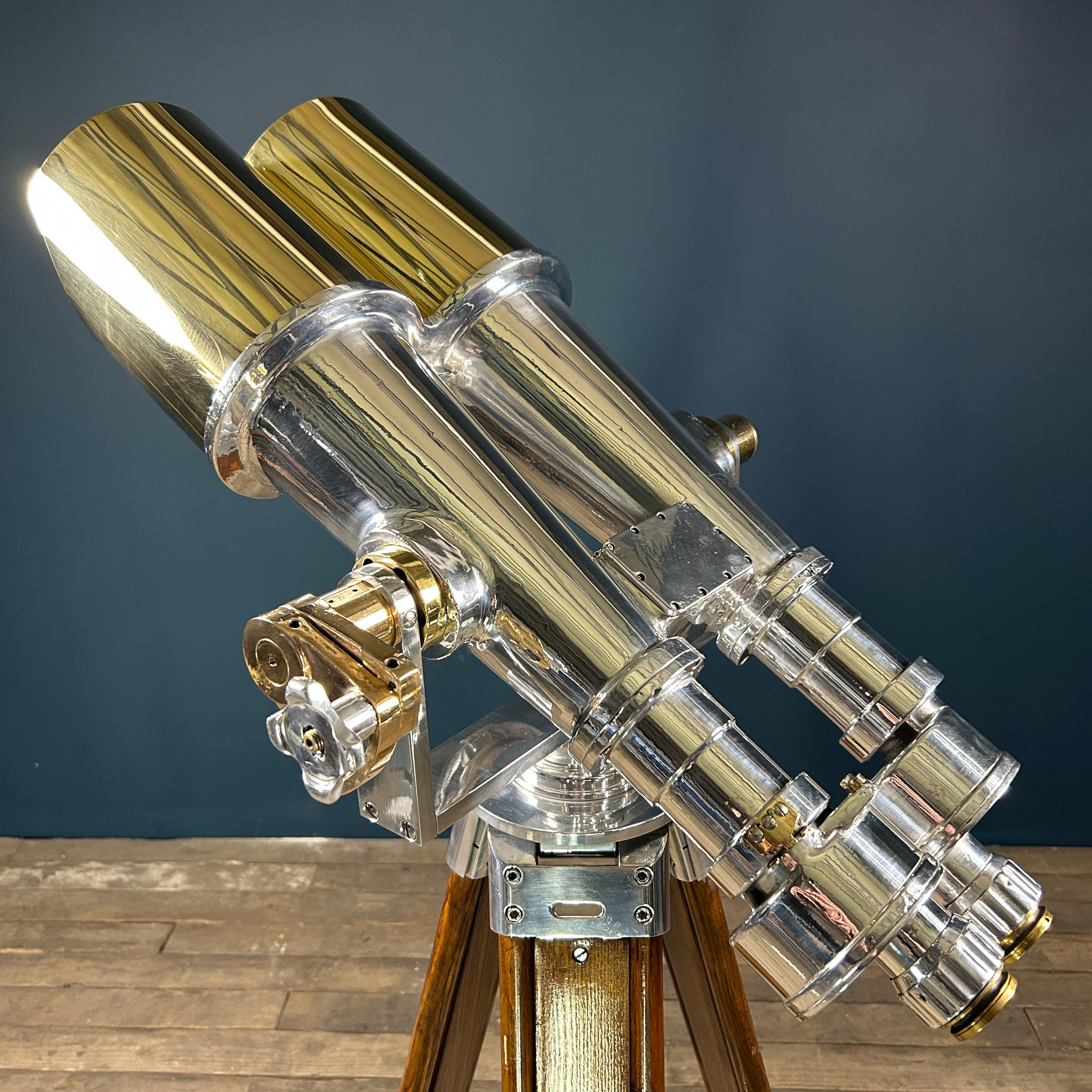 Jumelles militaires japonaises Nikon 20 x 120 Big Eye et trépied, années 1970 en vente 3