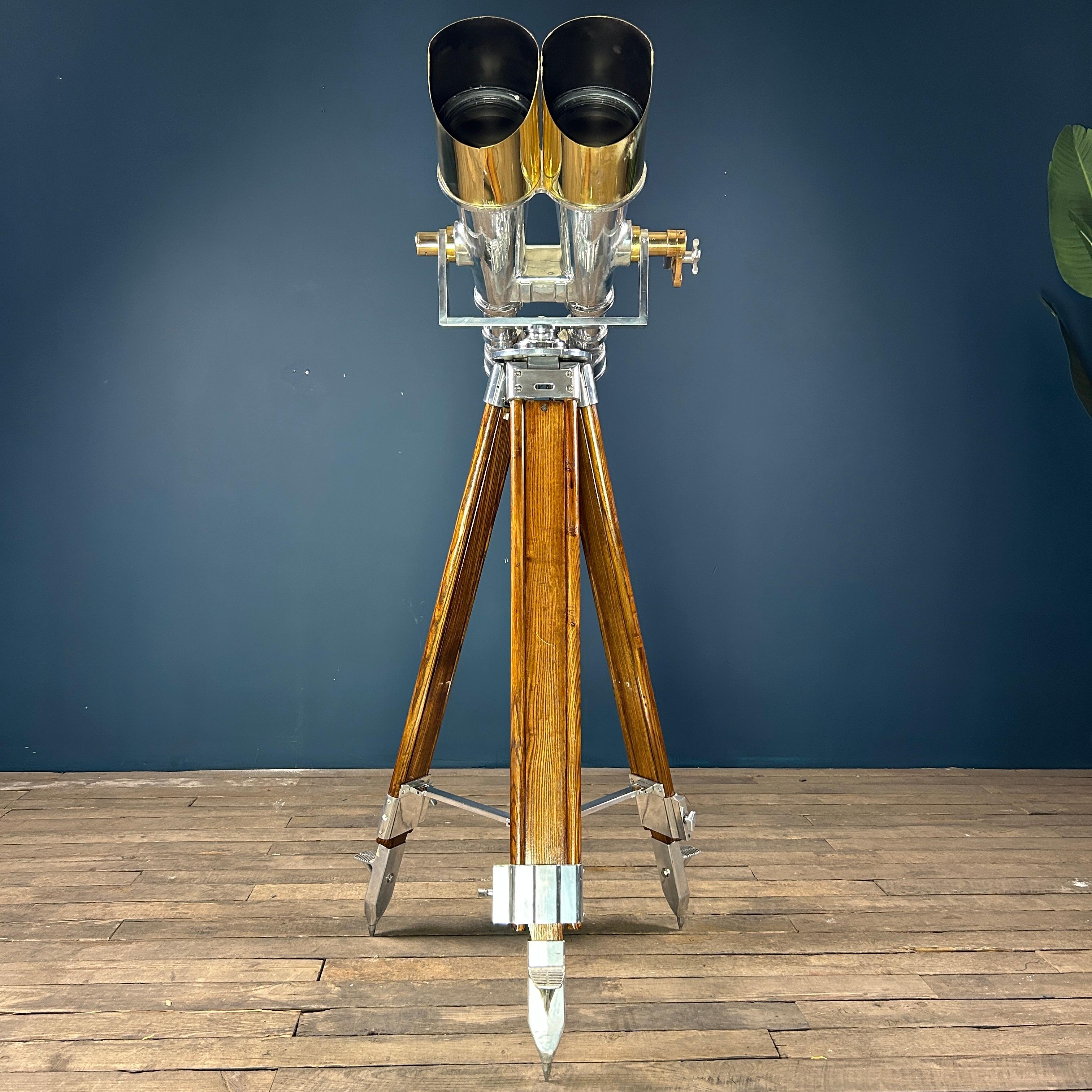 Fin du 20e siècle Jumelles militaires japonaises Nikon 20 x 120 Big Eye et trépied, années 1970 en vente