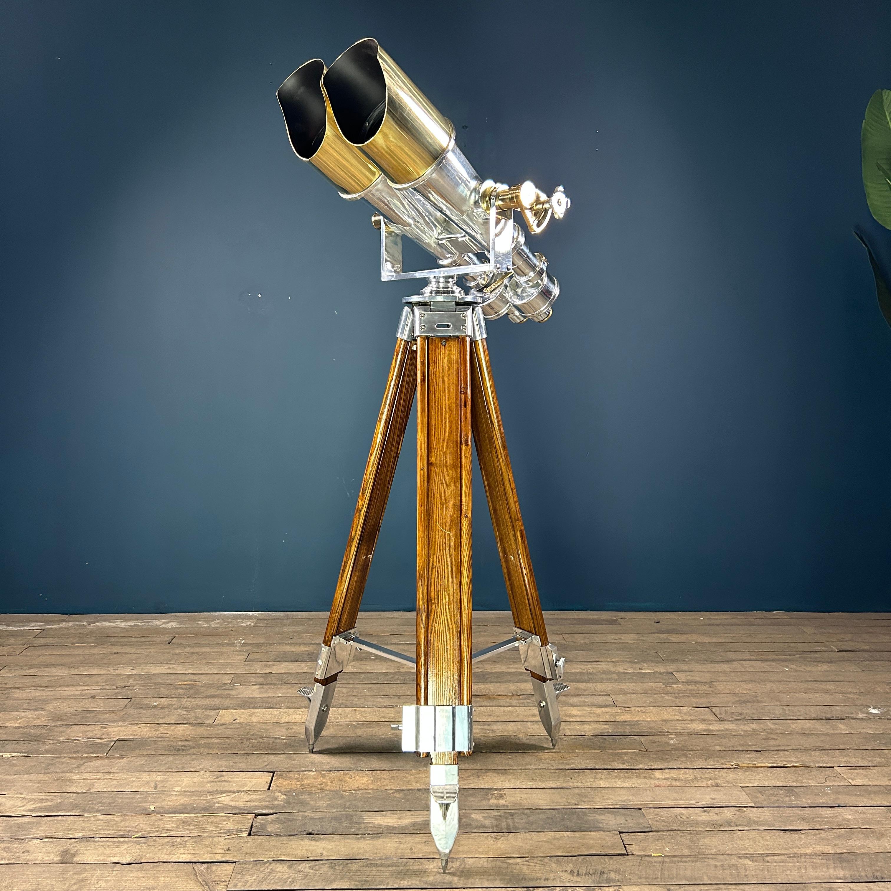 Aluminium Jumelles militaires japonaises Nikon 20 x 120 Big Eye et trépied, années 1970 en vente