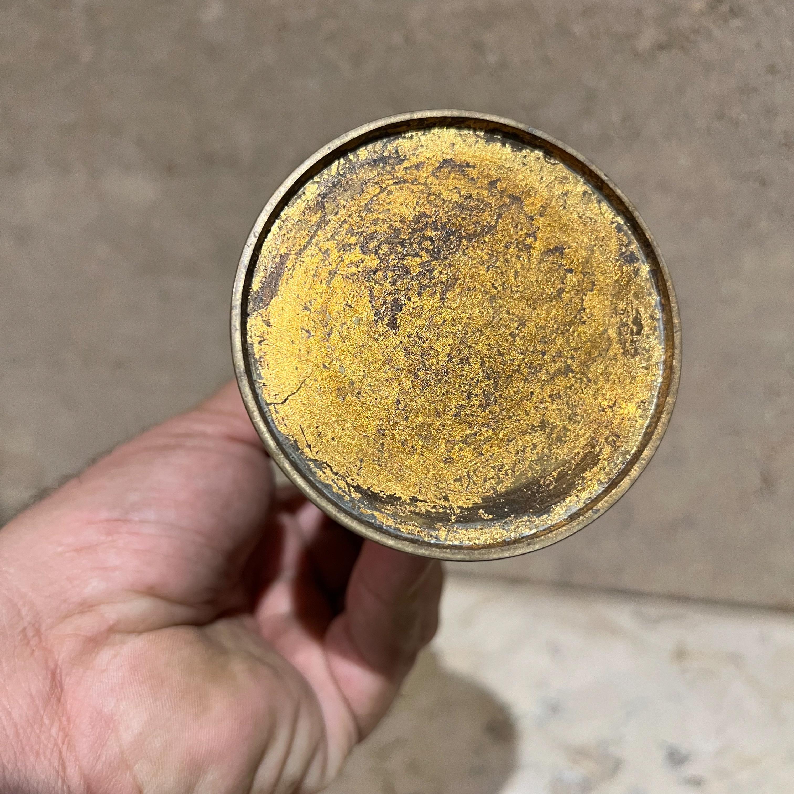 Vaso scultoreo giapponese anni '70 a forma di bocciolo affusolato e dorato in vendita 11