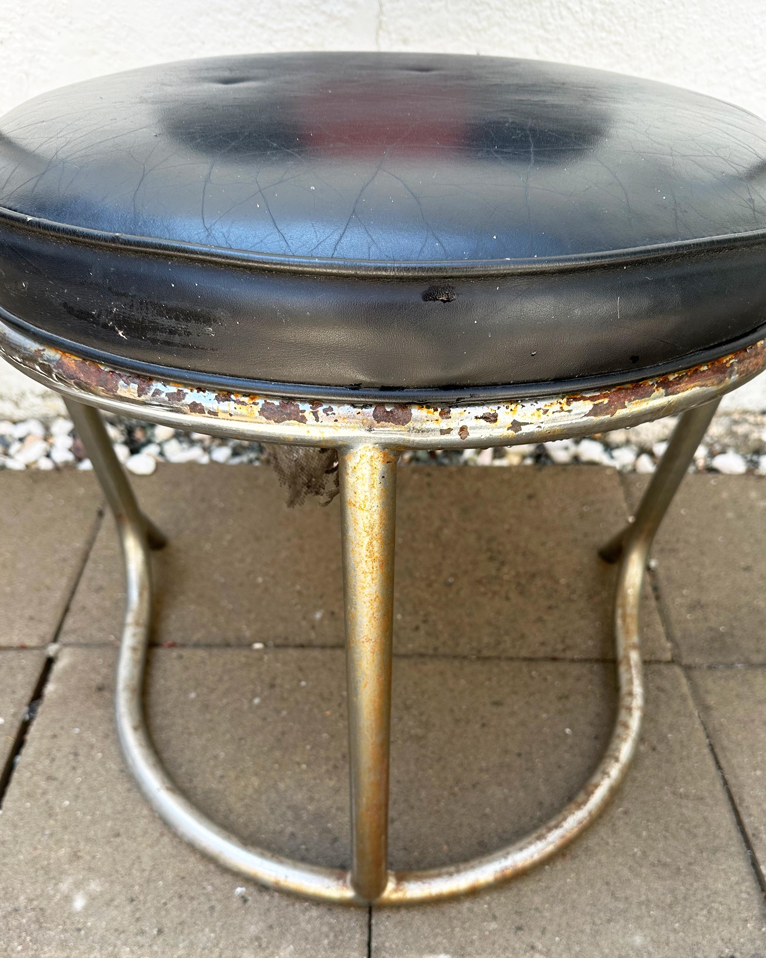 1970s Jazz Art Deco Revival Chrome and Leather Chairs For Sale 3