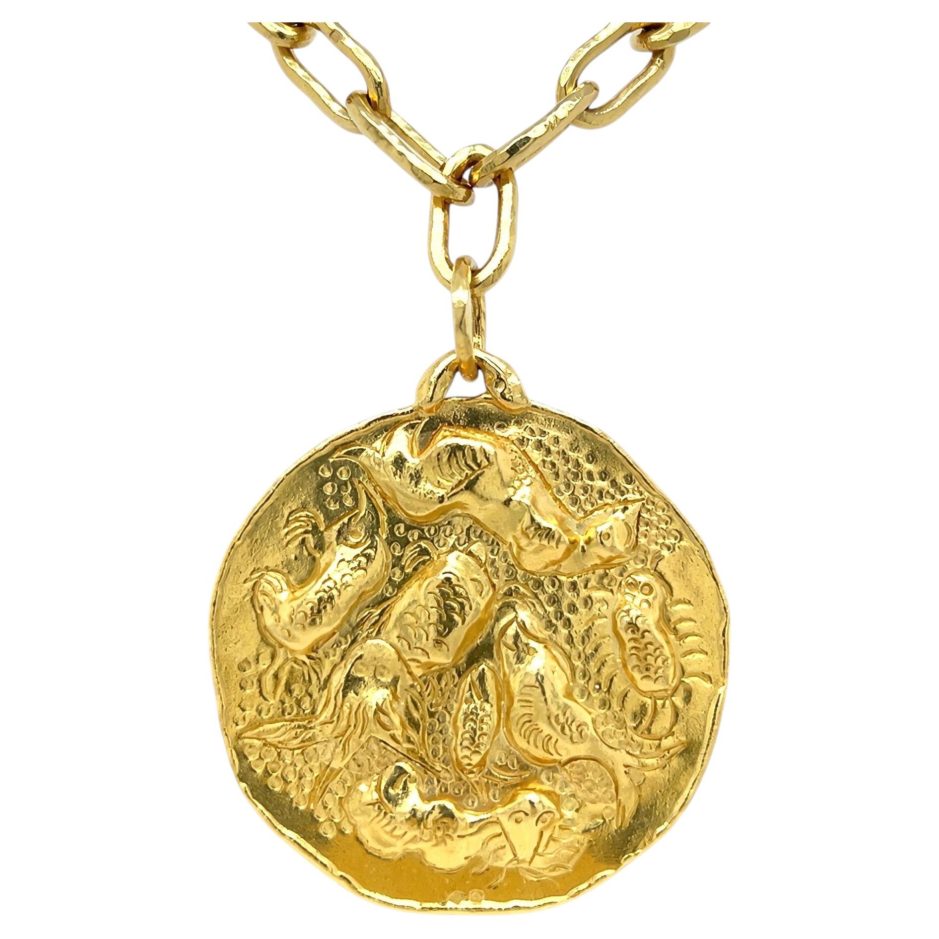 Halskette mit goldenem Fische-Anhänger von Jean Mahie aus den 1970er Jahren