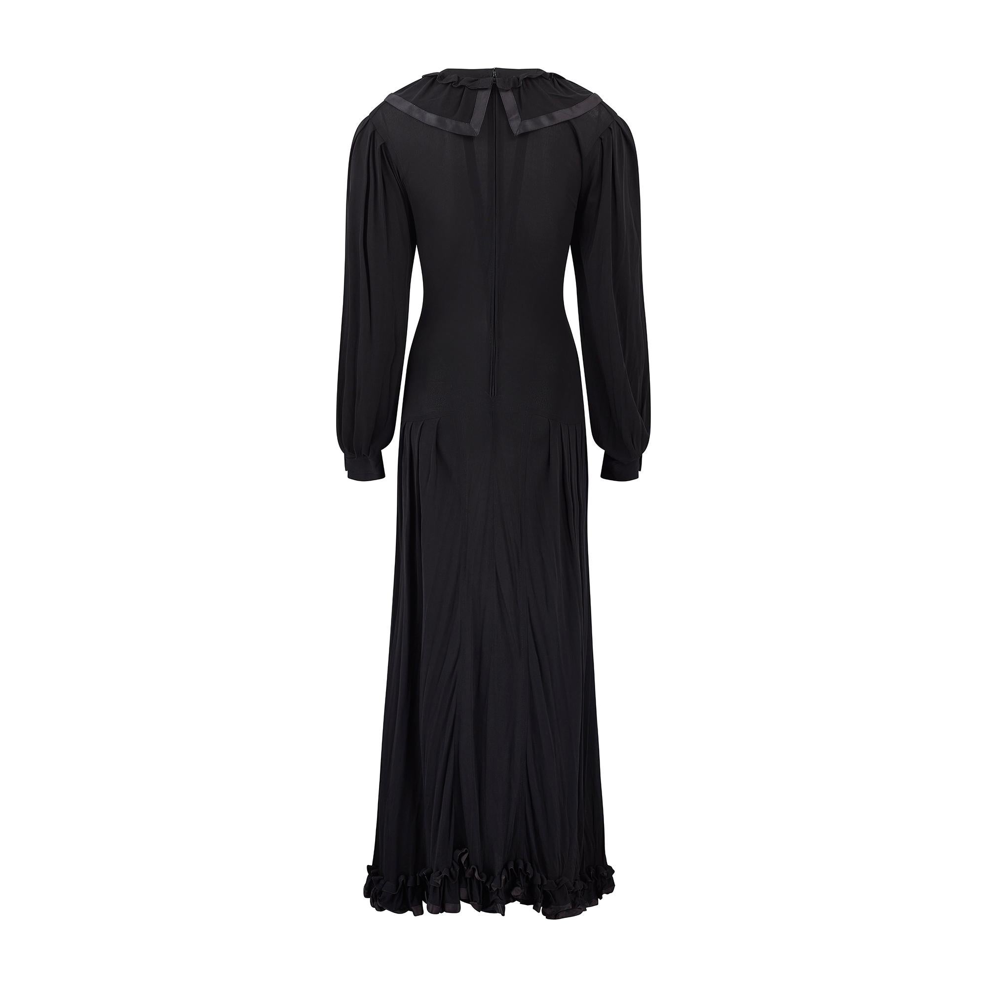 1970er Jean Muir Schwarzes Jersey-Maxikleid mit Schleifenverzierung im Zustand „Hervorragend“ im Angebot in London, GB