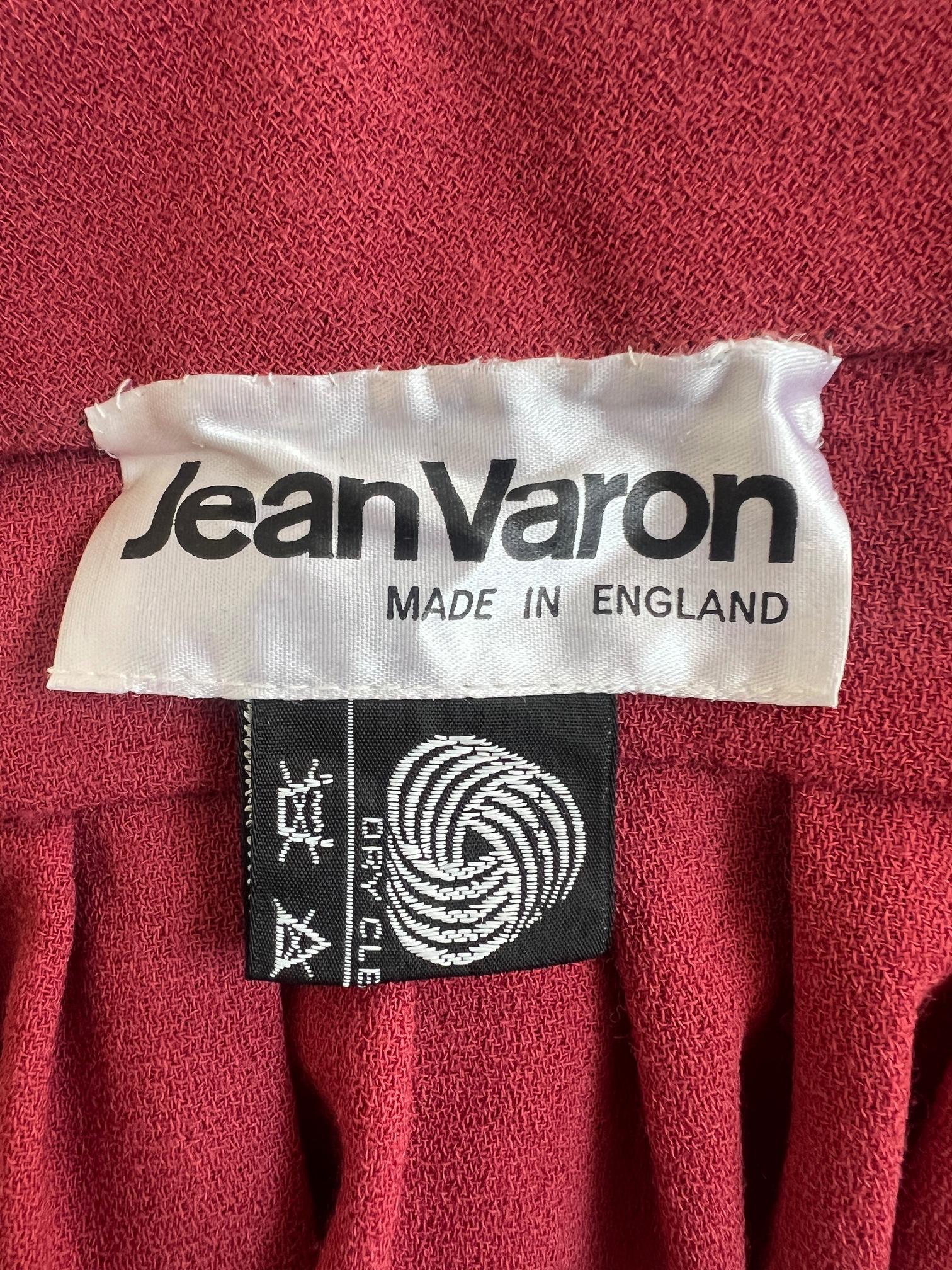 Women's 1970s Jean Varon Russet Wool Crepe Cape For Sale
