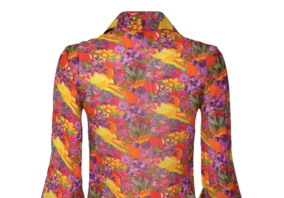 Donna Camicia anni '70 con stampa floreale e frutta di Jeff Banks