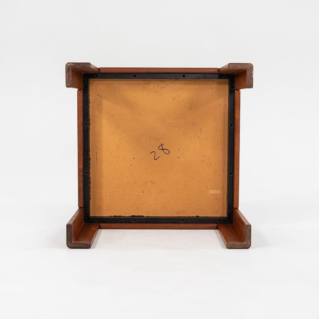 Américain 1970s Jim Eldon for Knoll International Side / Coffee / End Table in Walnut en vente