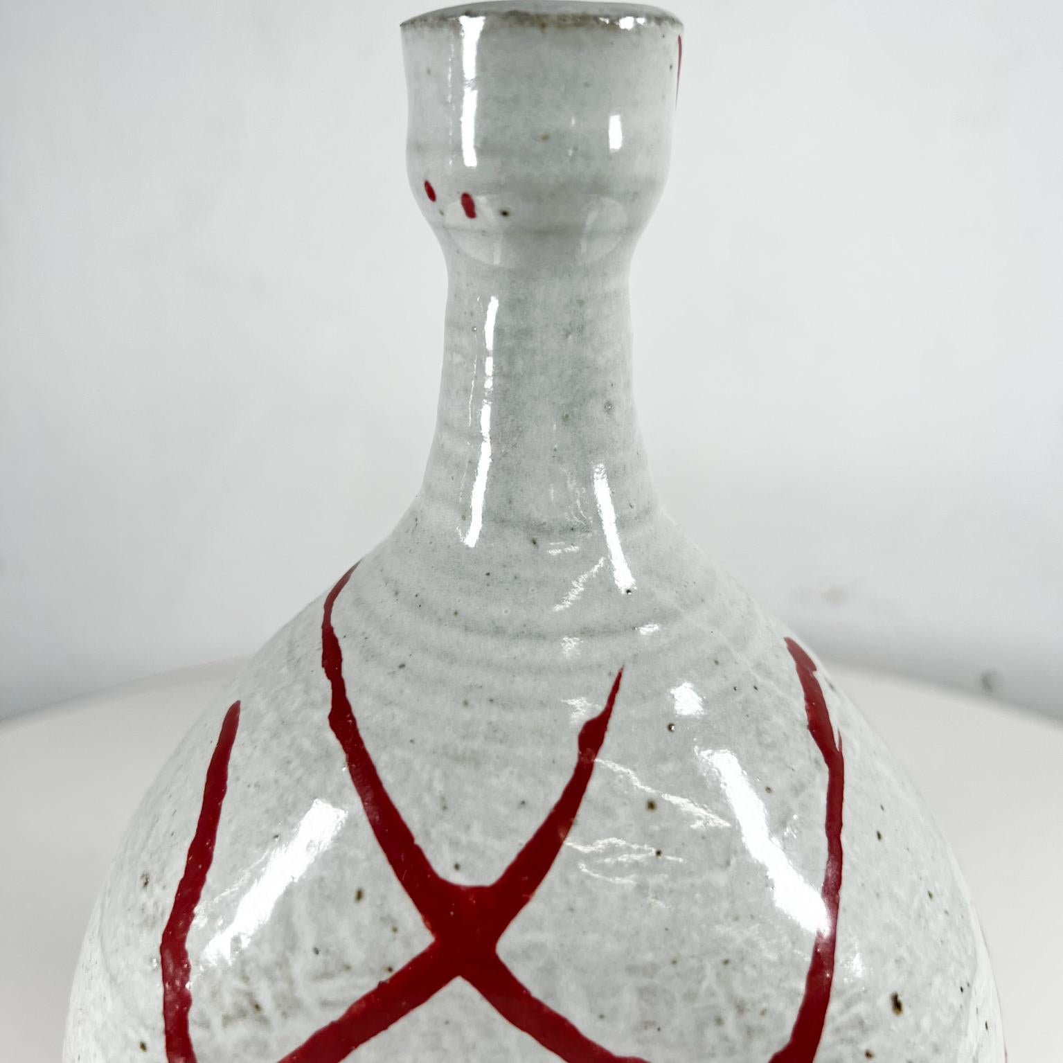 1970s JM Abstract Red and White Studio Pottery Vase Vessel In Good Condition In Chula Vista, CA