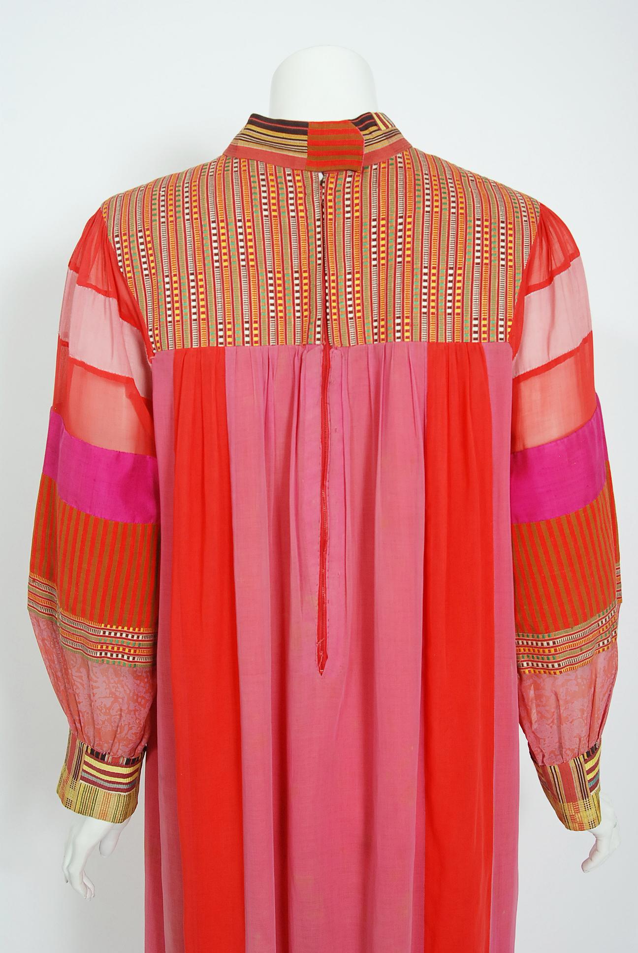 Robe longue vintage en coton brodé et patchwork des années 1970 portée par Zsa Gabor en vente 4