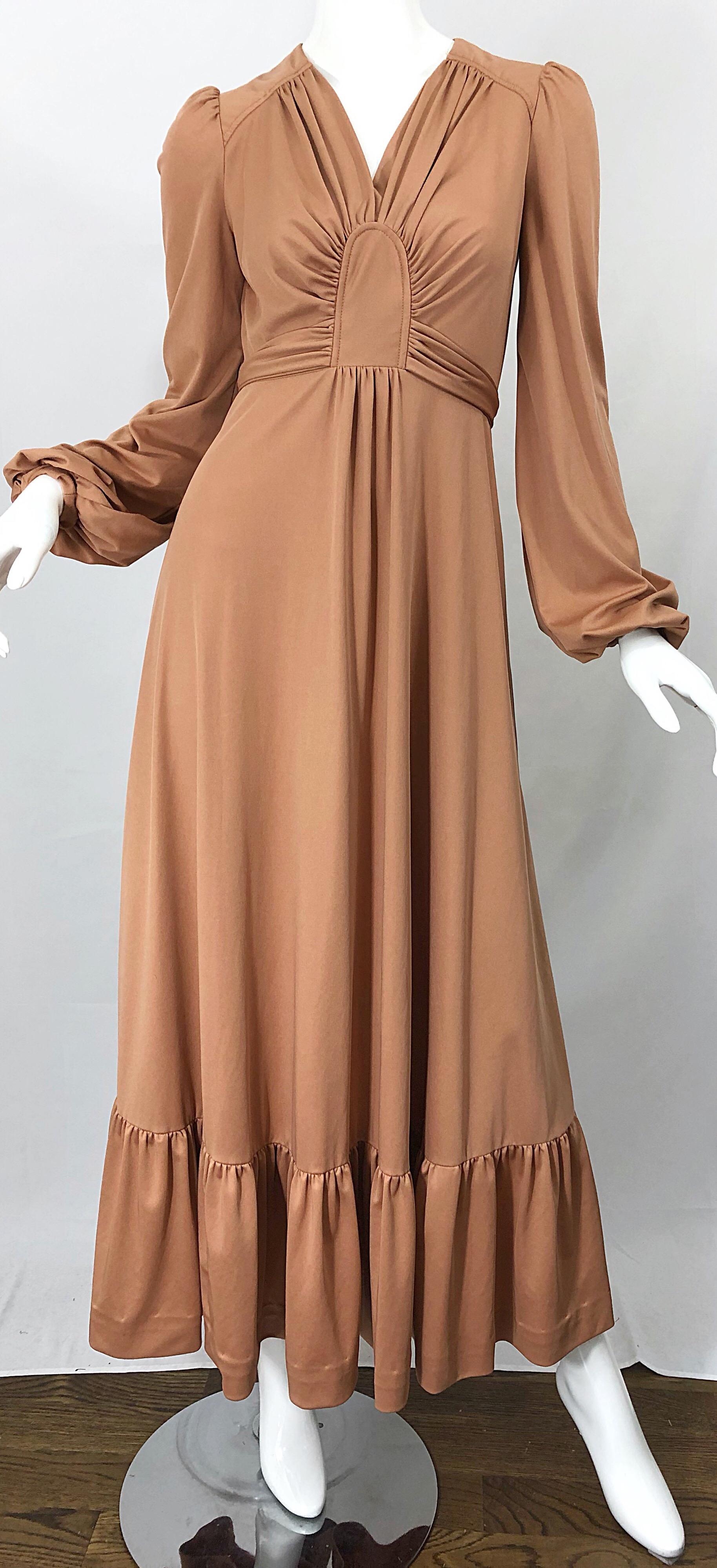 Women's 1970s Jody T Terracotta Tan Deco Style Vintage 70s Long Sleeve Jersey Maxi Dress