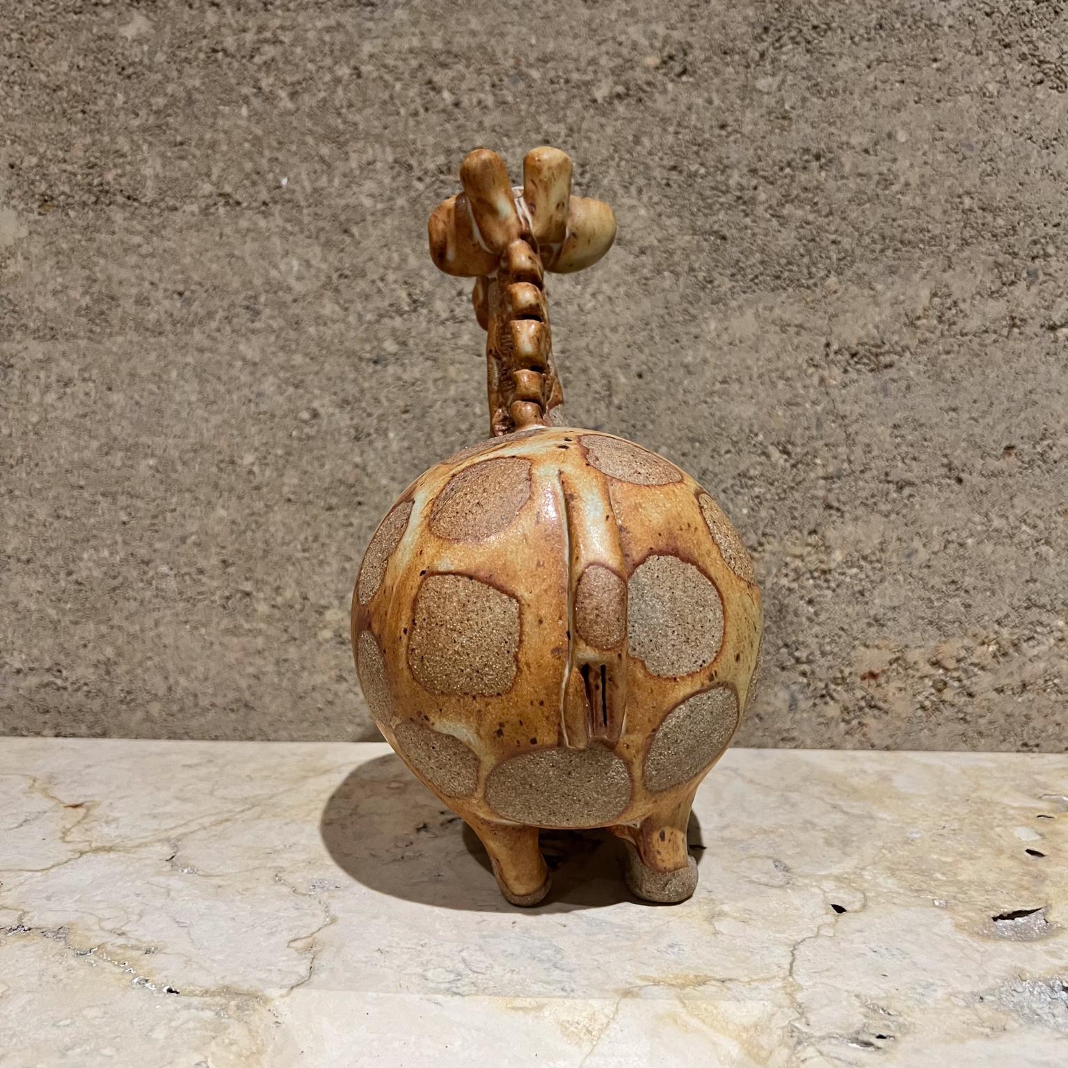 XX secolo Ceramica d'arte in gres di John Pettus Giraffe degli anni '70 in vendita