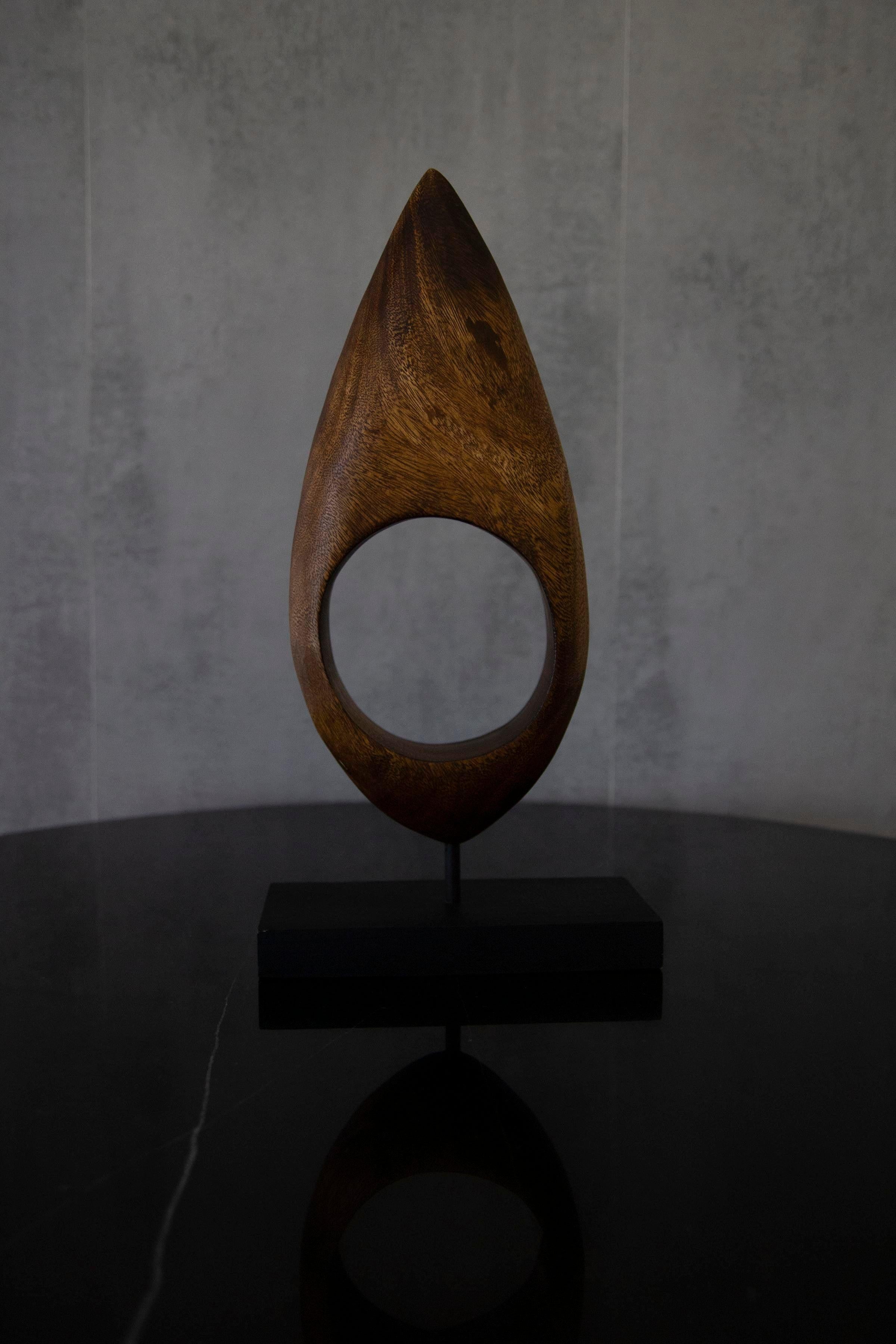 Fin du 20e siècle Sculpture de plateau de table organique en bois moderne John Spielman des années 1970 en vente