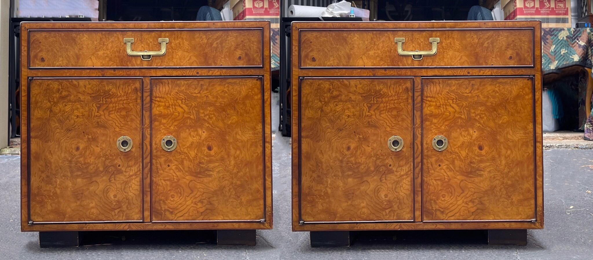 1970s John Widdicomb Burl Wood Modern Campaign Style Side Tables, Pair In Good Condition In Kennesaw, GA