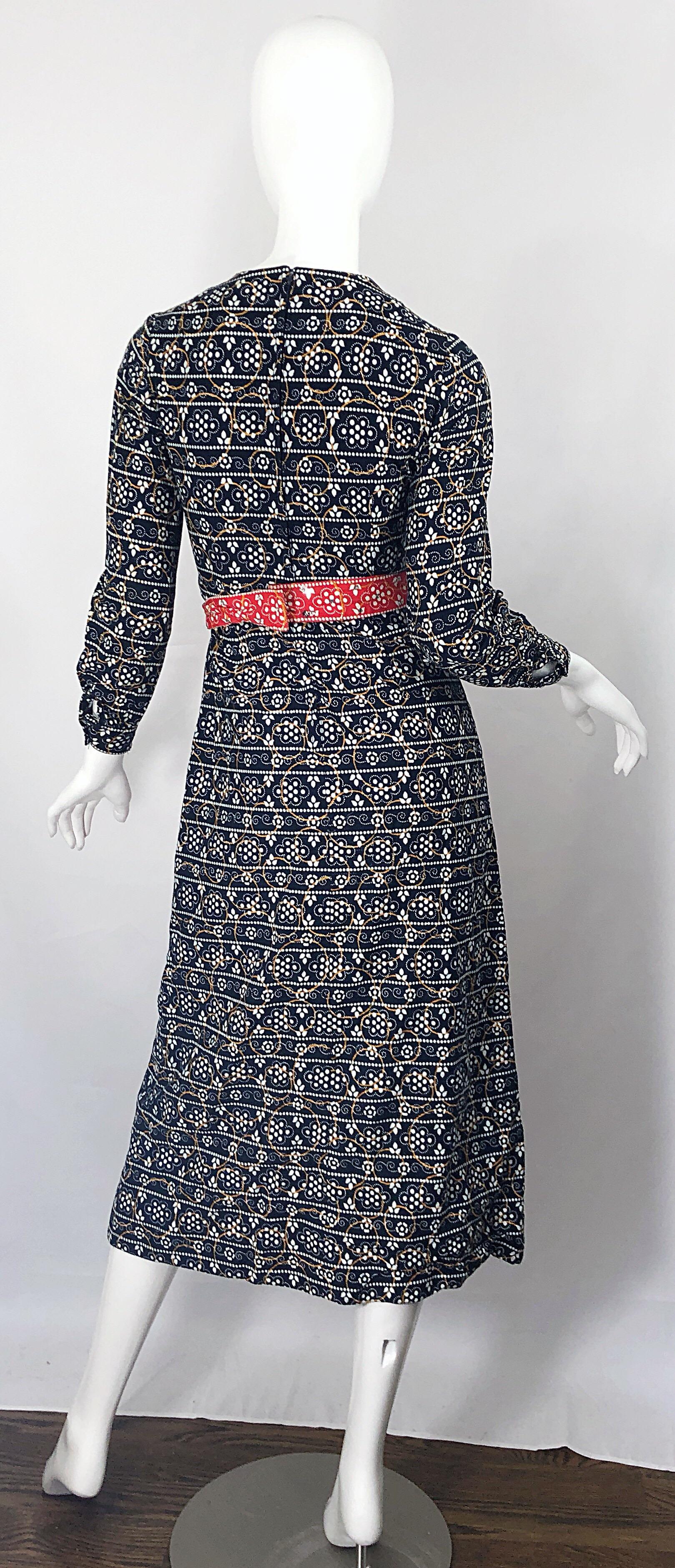 1970s Joseph Brennan Trompe L'Oeil Rojo, Blanco y Azul Rhinestone 70s Vestido Midi en Bueno estado para la venta en San Diego, CA