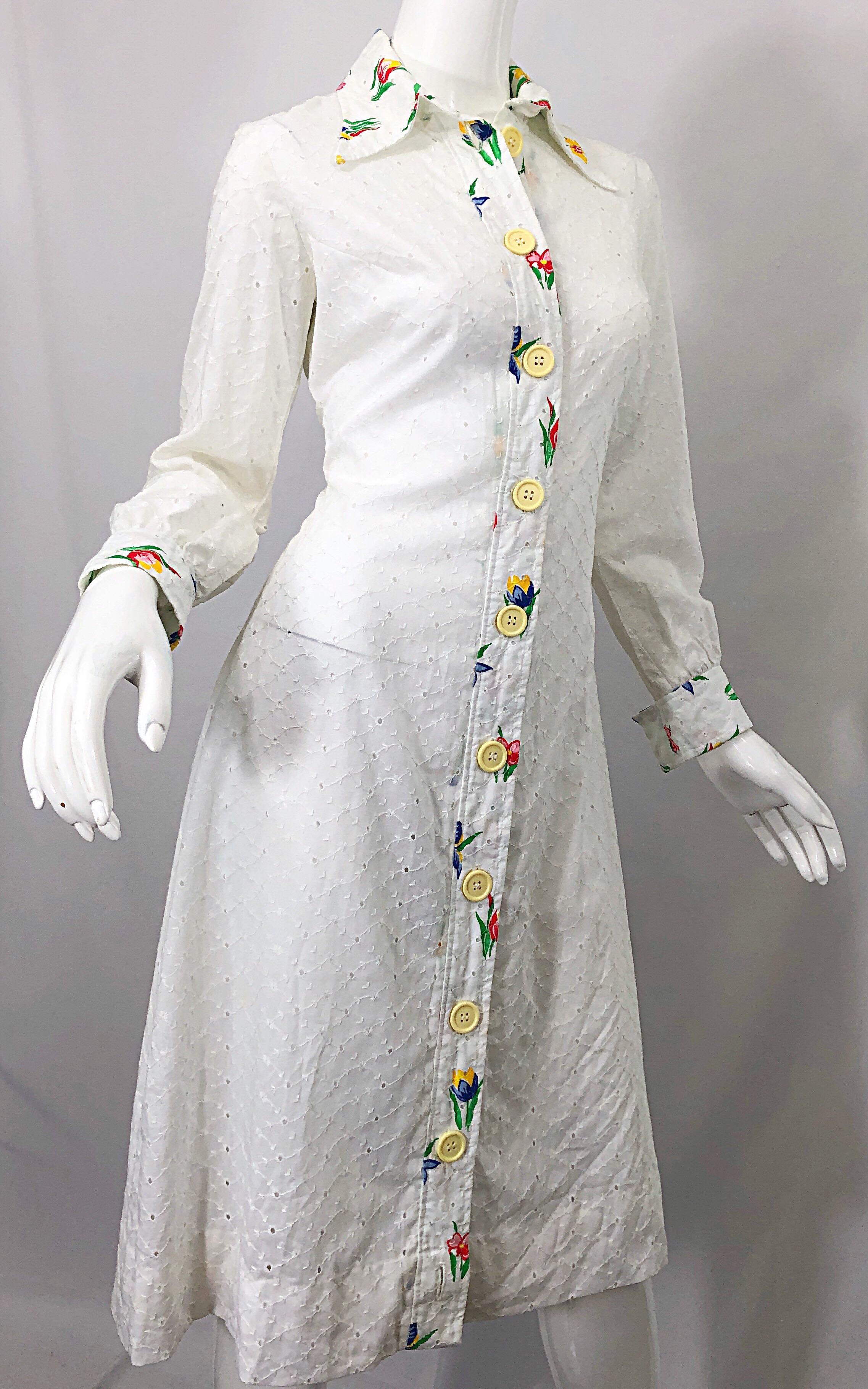 Women's 1970s Joseph Magnin White Eyelet Cotton Embrodiered Vintage 70s Shirt Dress For Sale