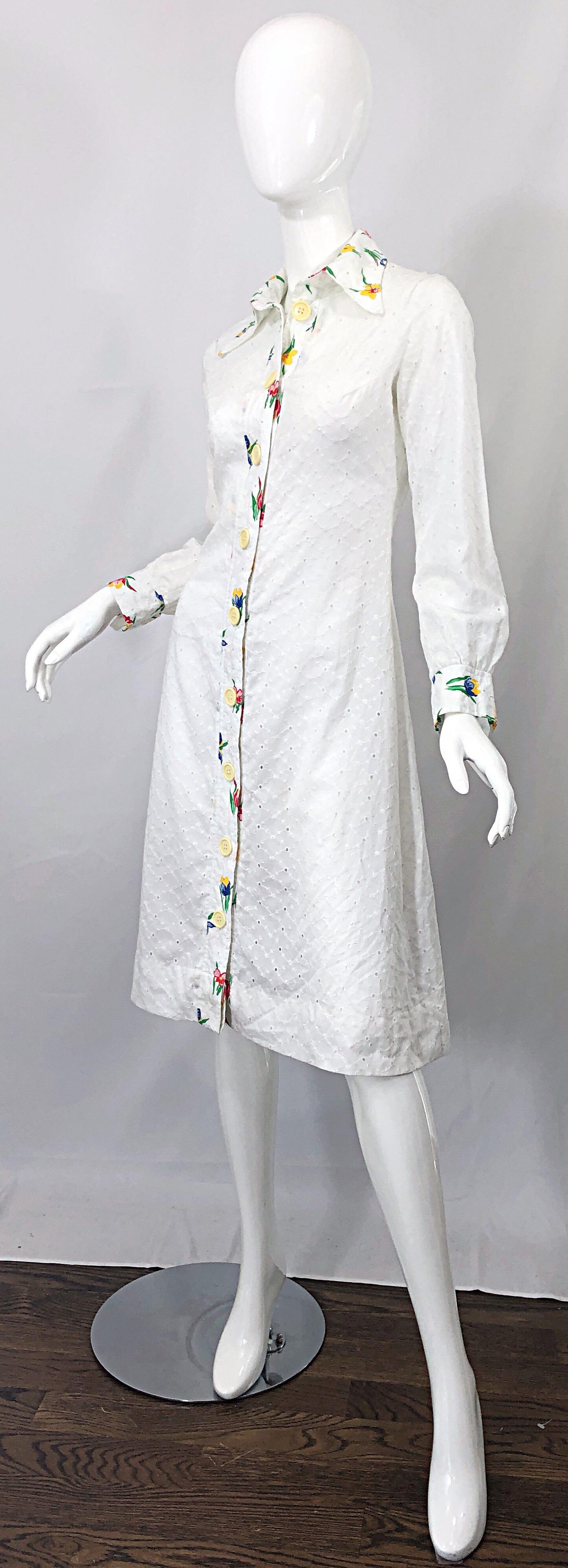 1970s Joseph Magnin White Eyelet Cotton Embrodiered Vintage 70s Shirt Dress For Sale 2