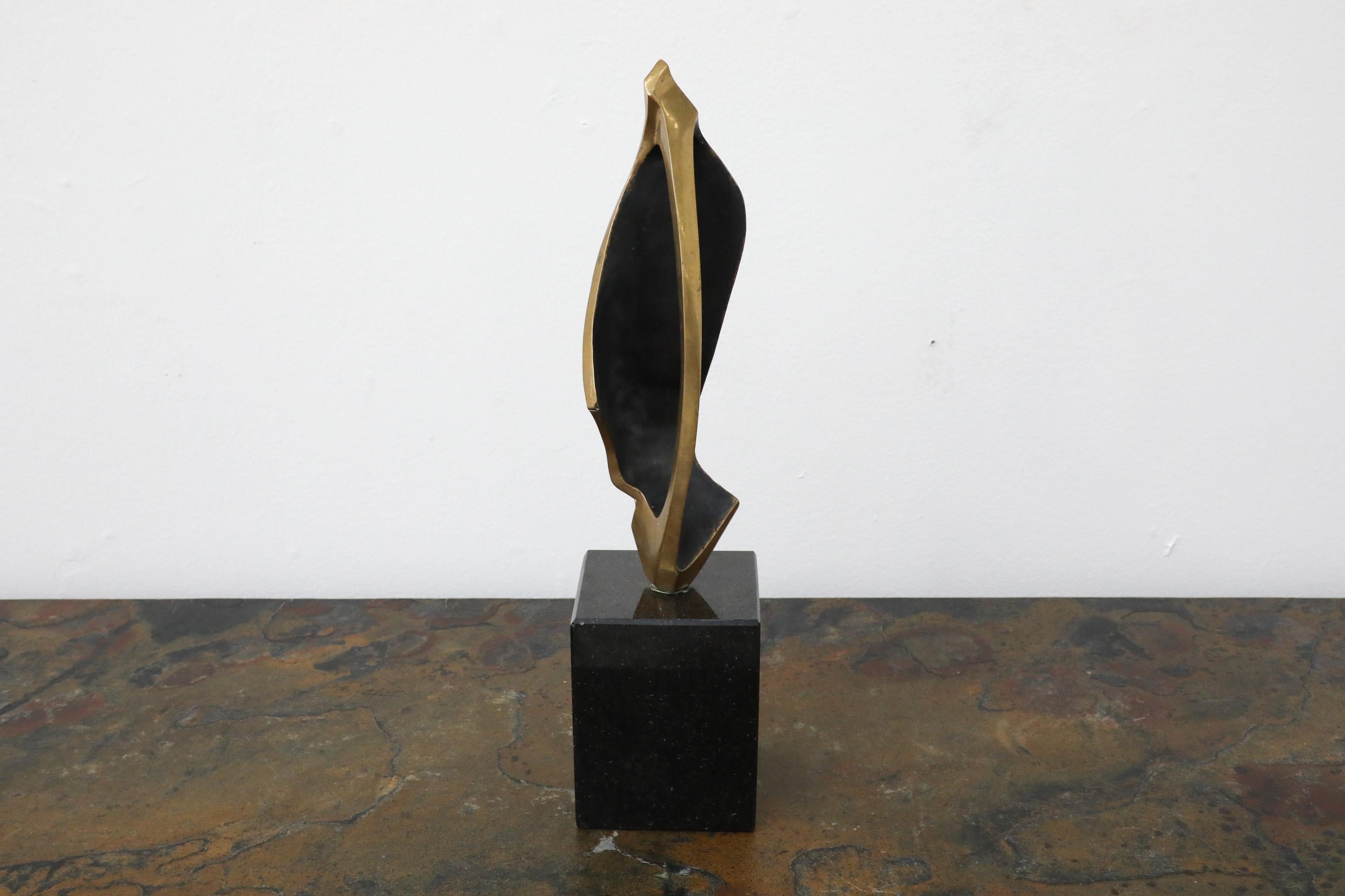 Sculpture moderne Conductor en laiton et marbre de Joseph Sloan des années 1970 en vente 2