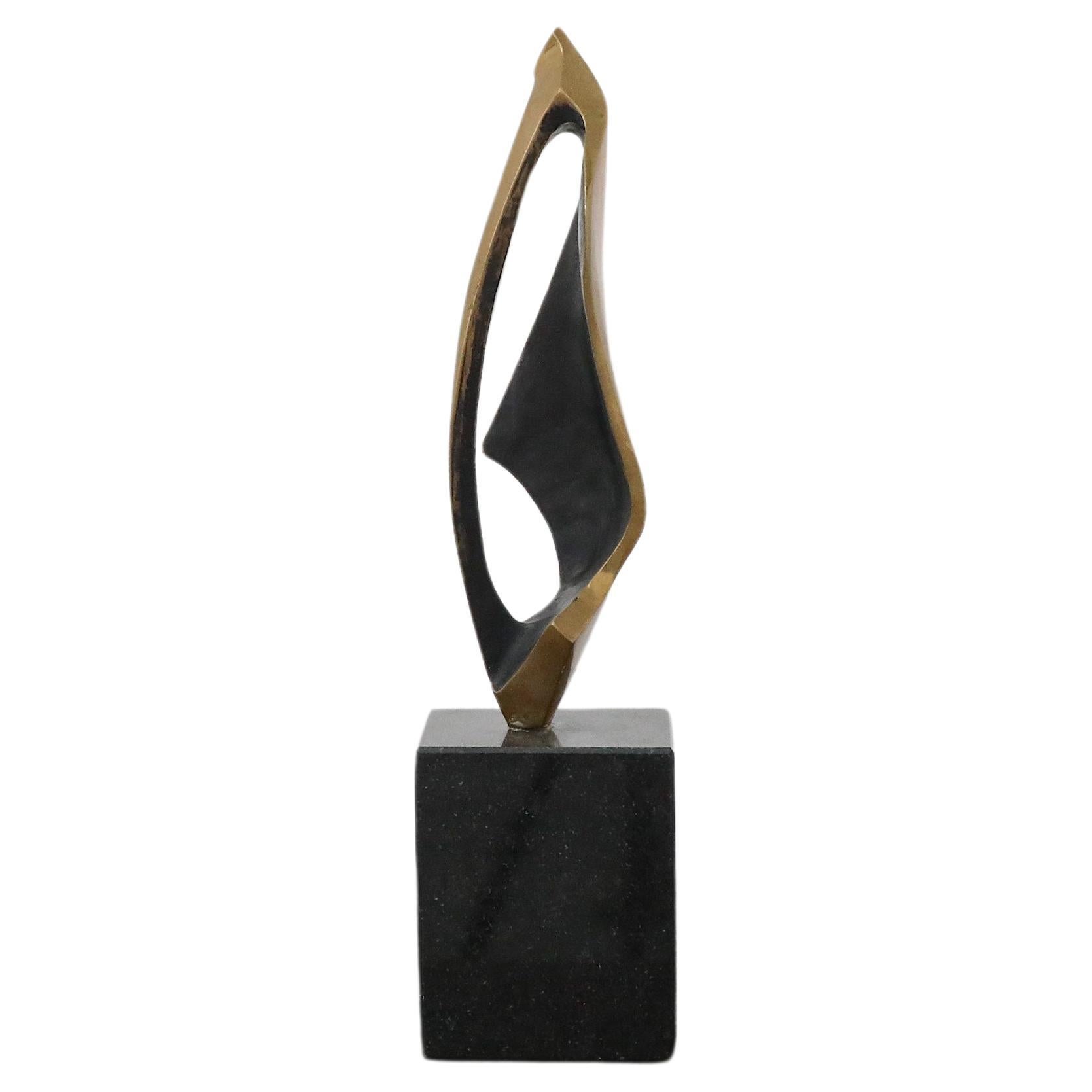 Sculpture moderne Conductor en laiton et marbre de Joseph Sloan des années 1970 en vente