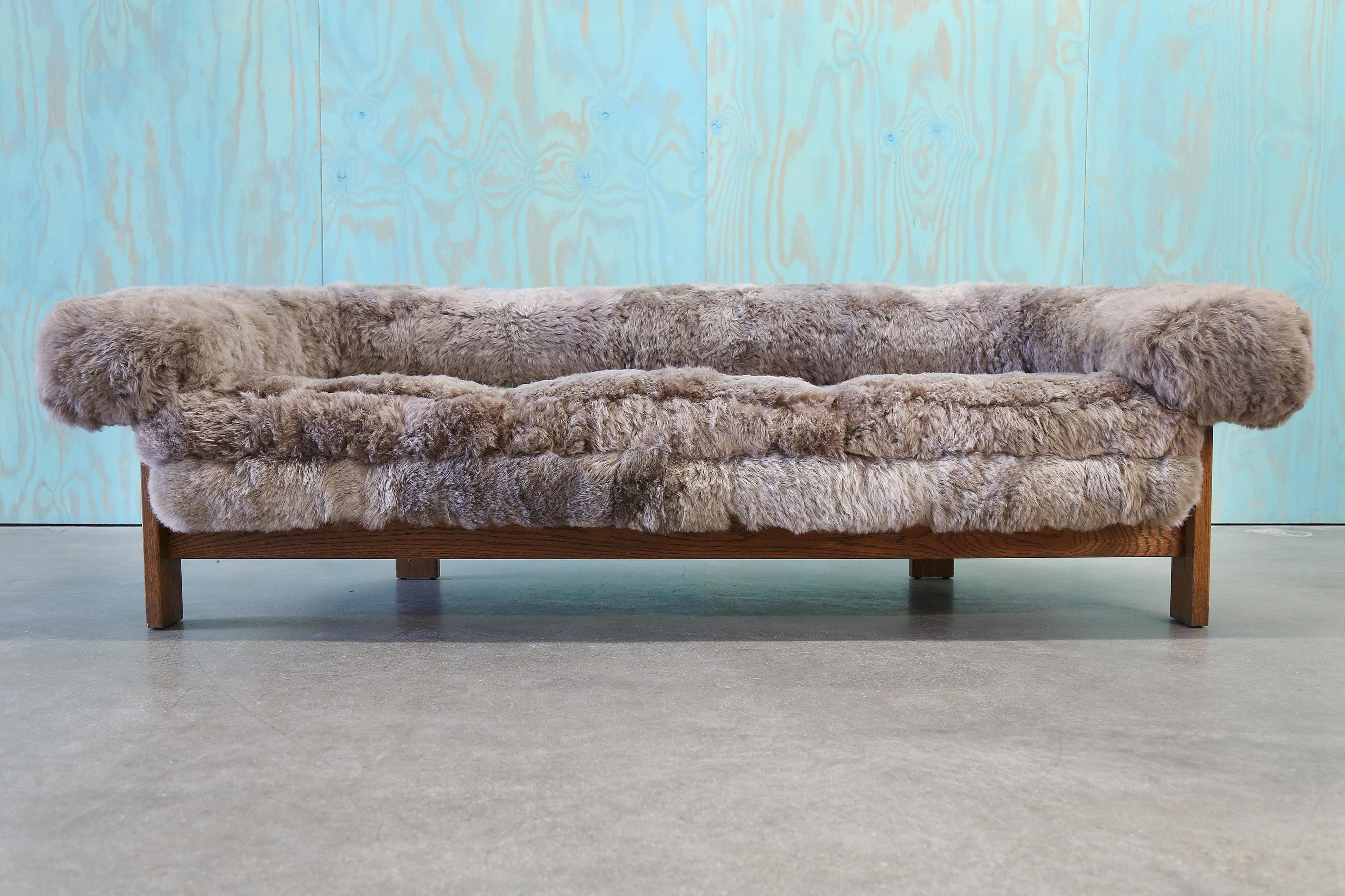1970s Jules Heumann for Metropolitan Furniture Sofa in Icelandic Sheep's Wool For Sale 6