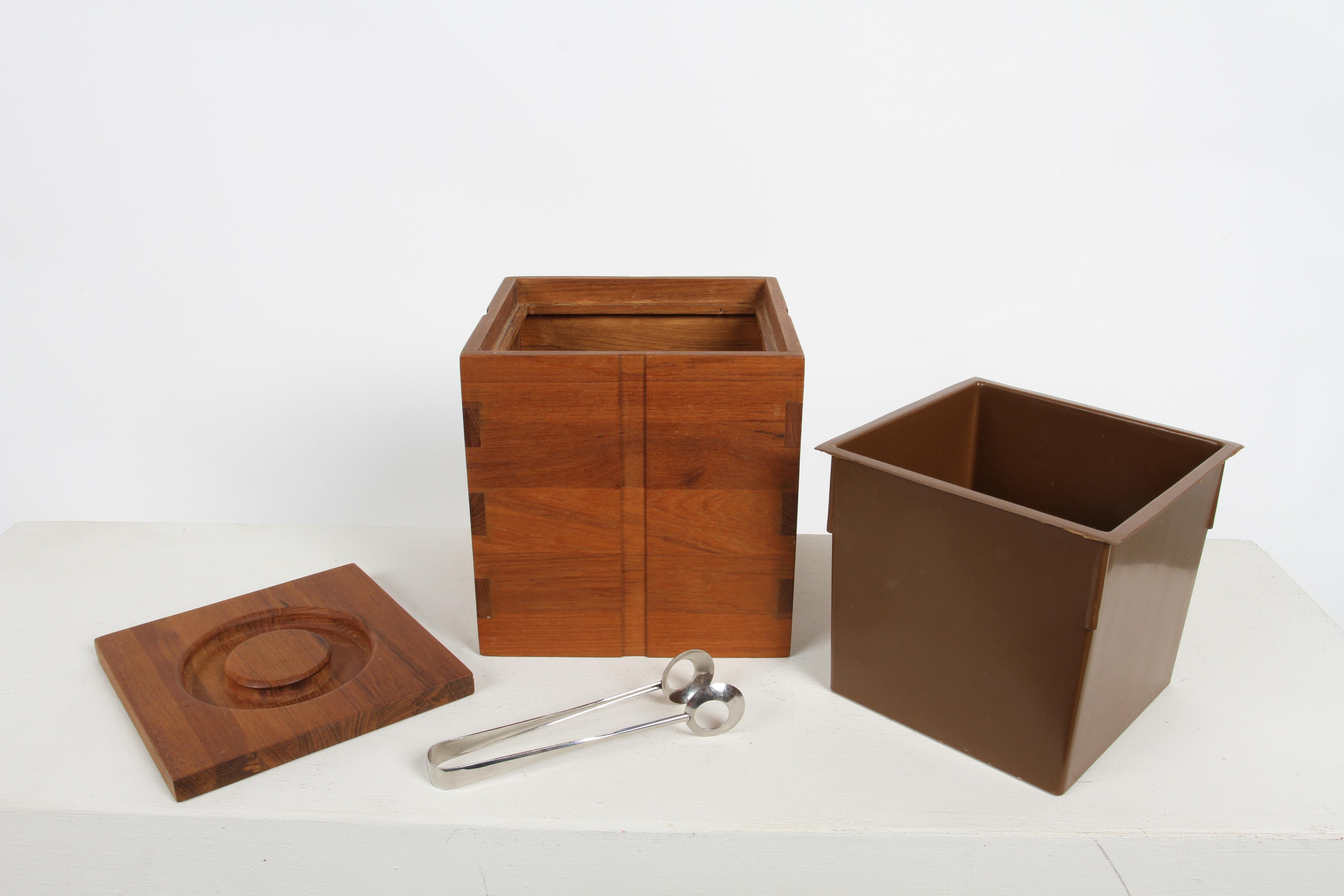 1970s Kalmar Designs Teak Wood Ice Bucket with Thongs - Danish Modern Style - For Sale 5