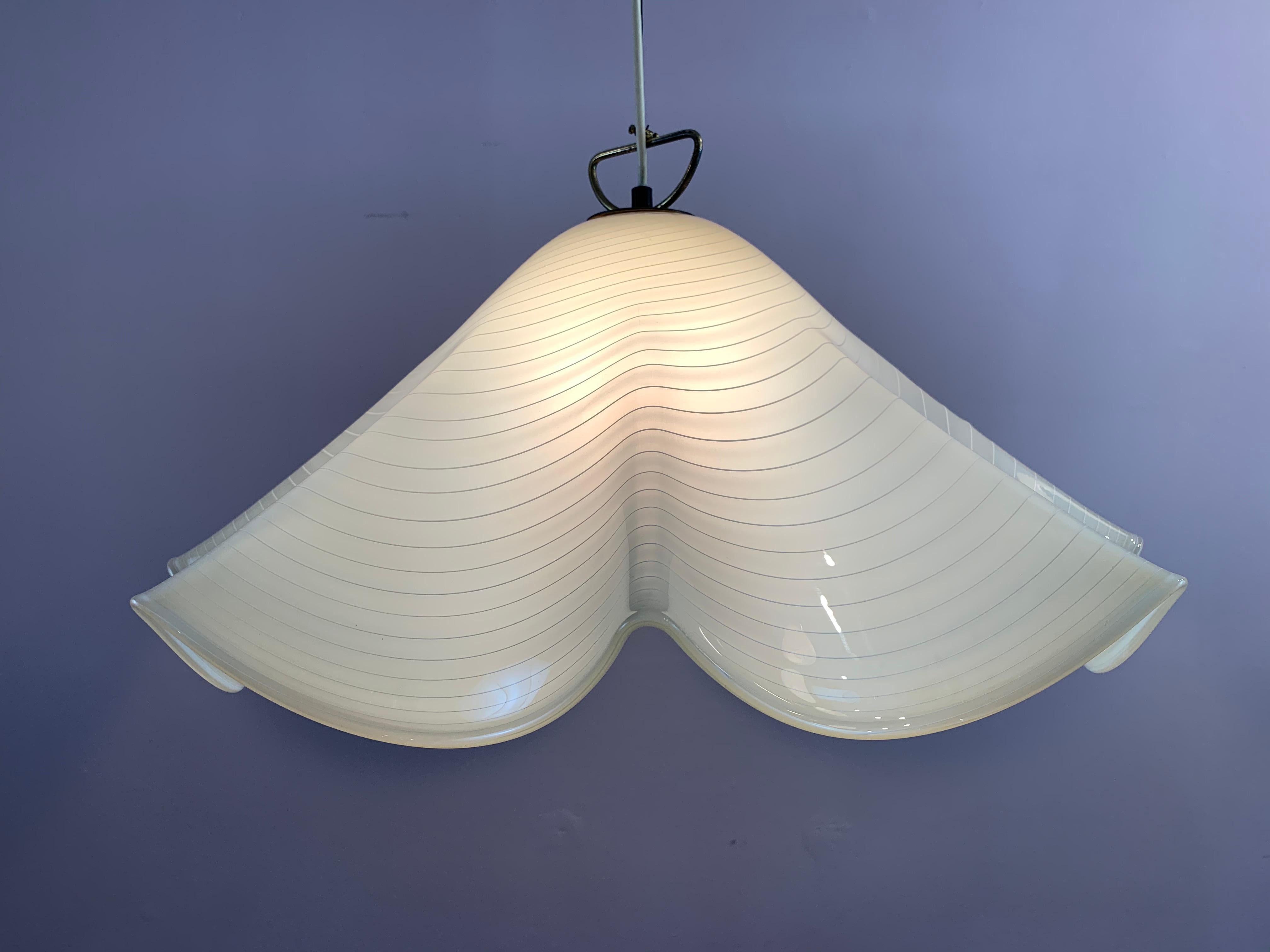 1970s Kalmar Lighting Murano Glass Handkerchief Pendant Light by J.T. Kalmar In Distressed Condition In London, GB