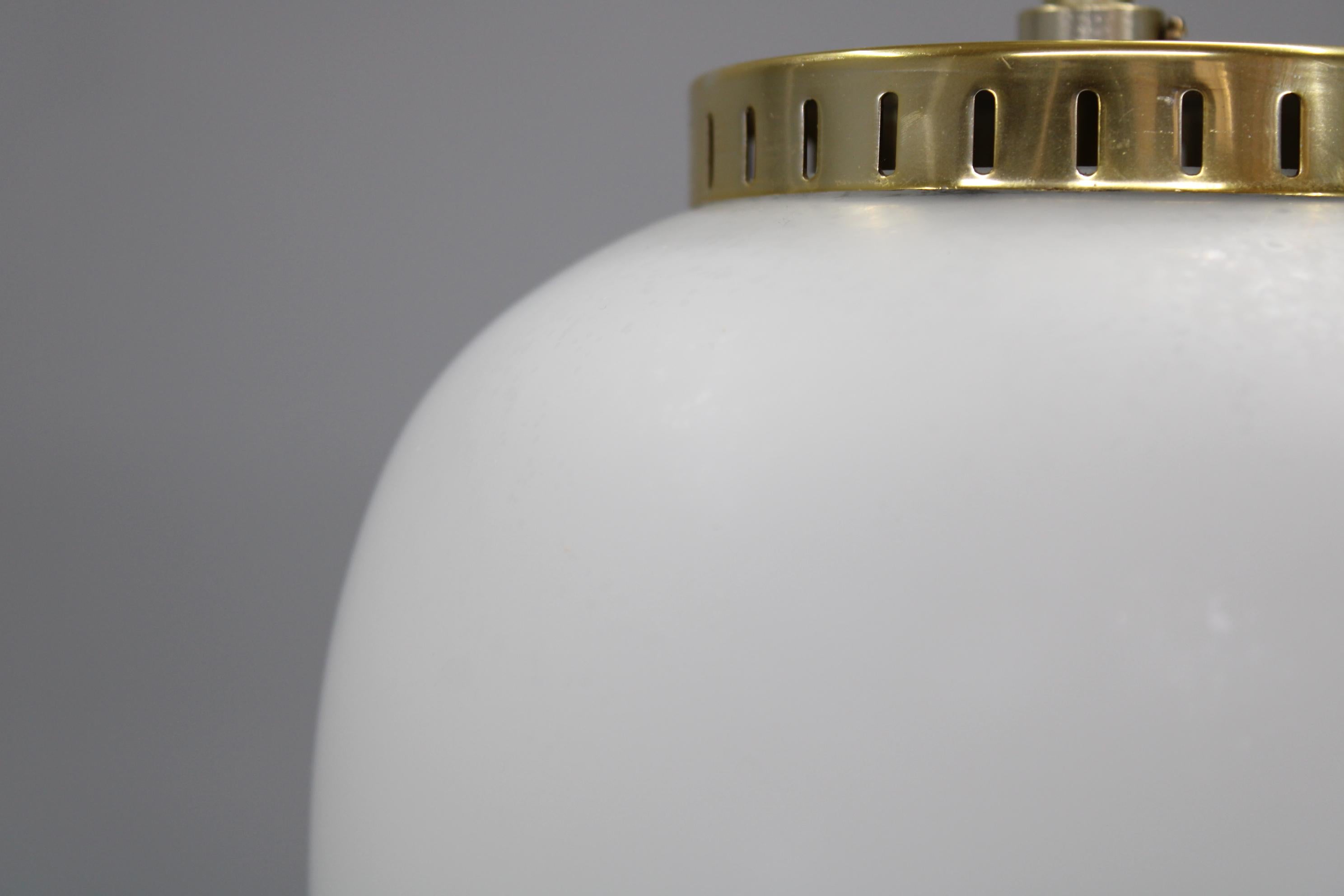 20th Century 1970s Karlby Pair of China Pendants of Opaline Glass and Brass by Lyfa, Denmark For Sale