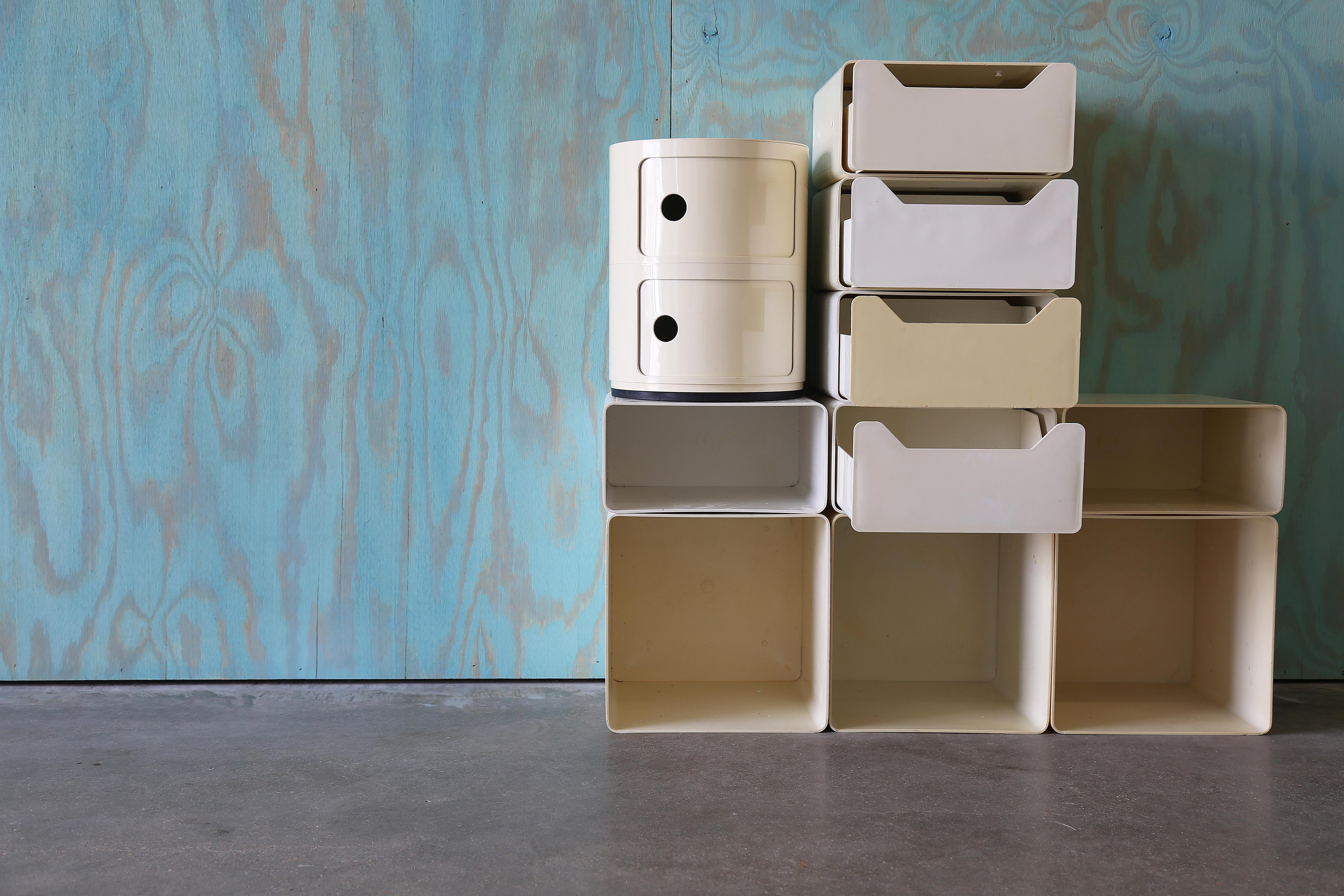 1970er Kartell Italien Componibili 2-stöckige moderne Aufbewahrungsschränke von Anna Castelli im Angebot 2