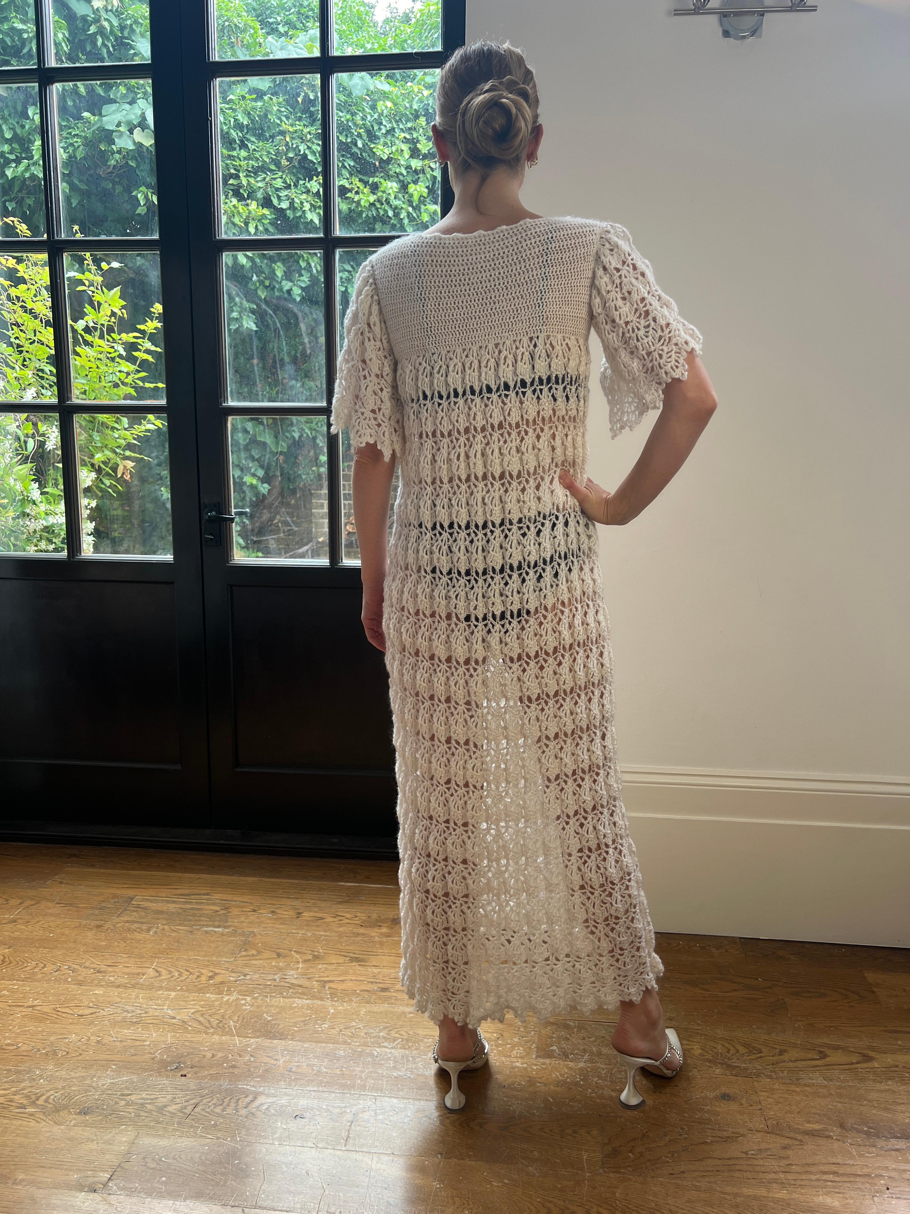 1970s Knitted White Wool Maxi Dress For Sale 5