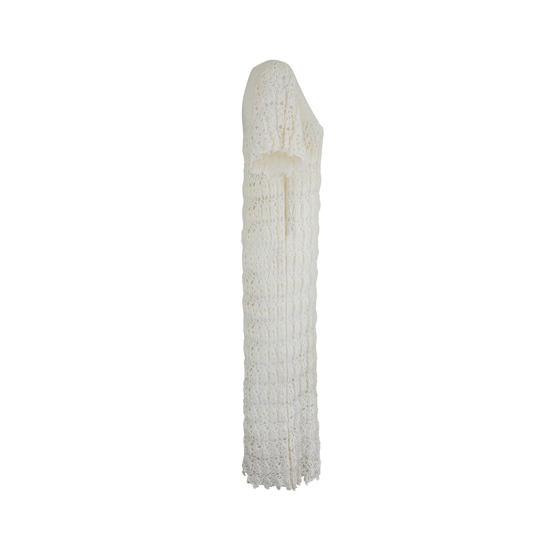 1970s Knitted White Wool Maxi Dress In Excellent Condition For Sale In London, GB