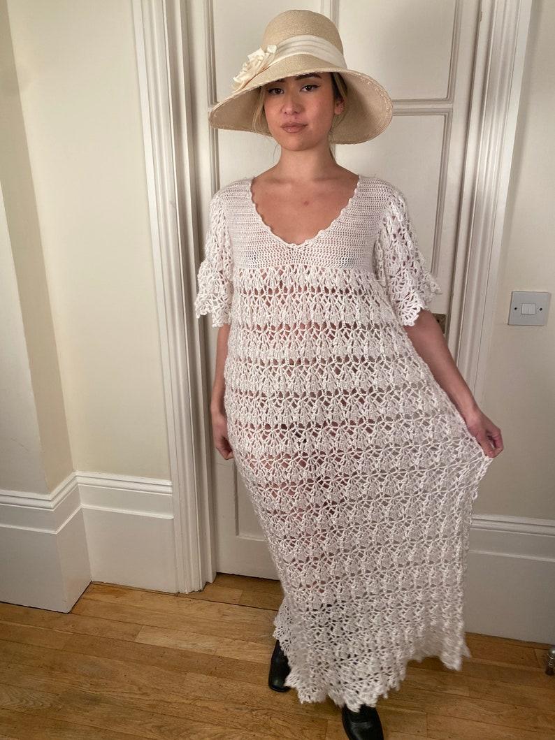 1970s Knitted White Wool Maxi Dress For Sale 2