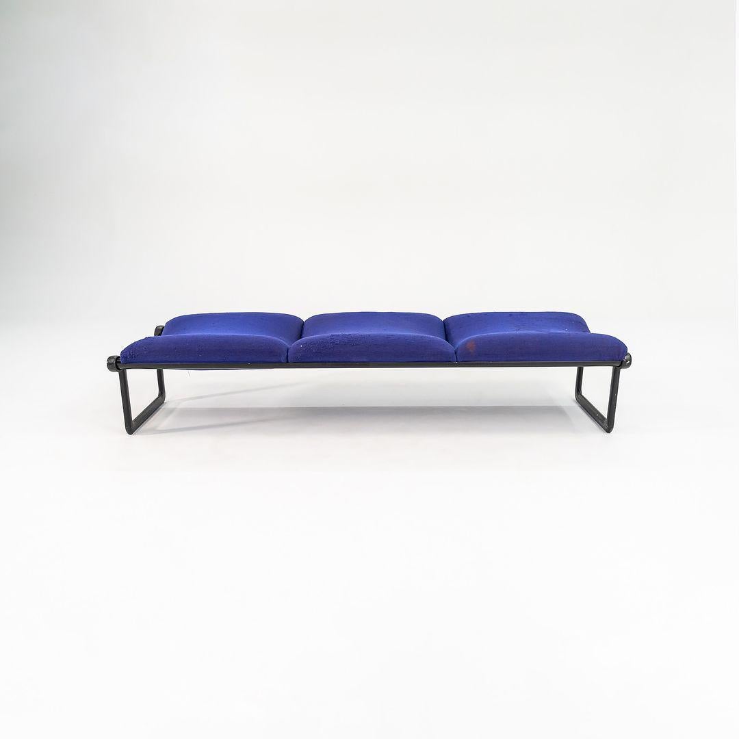 1970s Knoll Hannah Morrison Three Seat Sling Bench in Purple Fabric (Banc à trois places en tissu violet) en vente 3