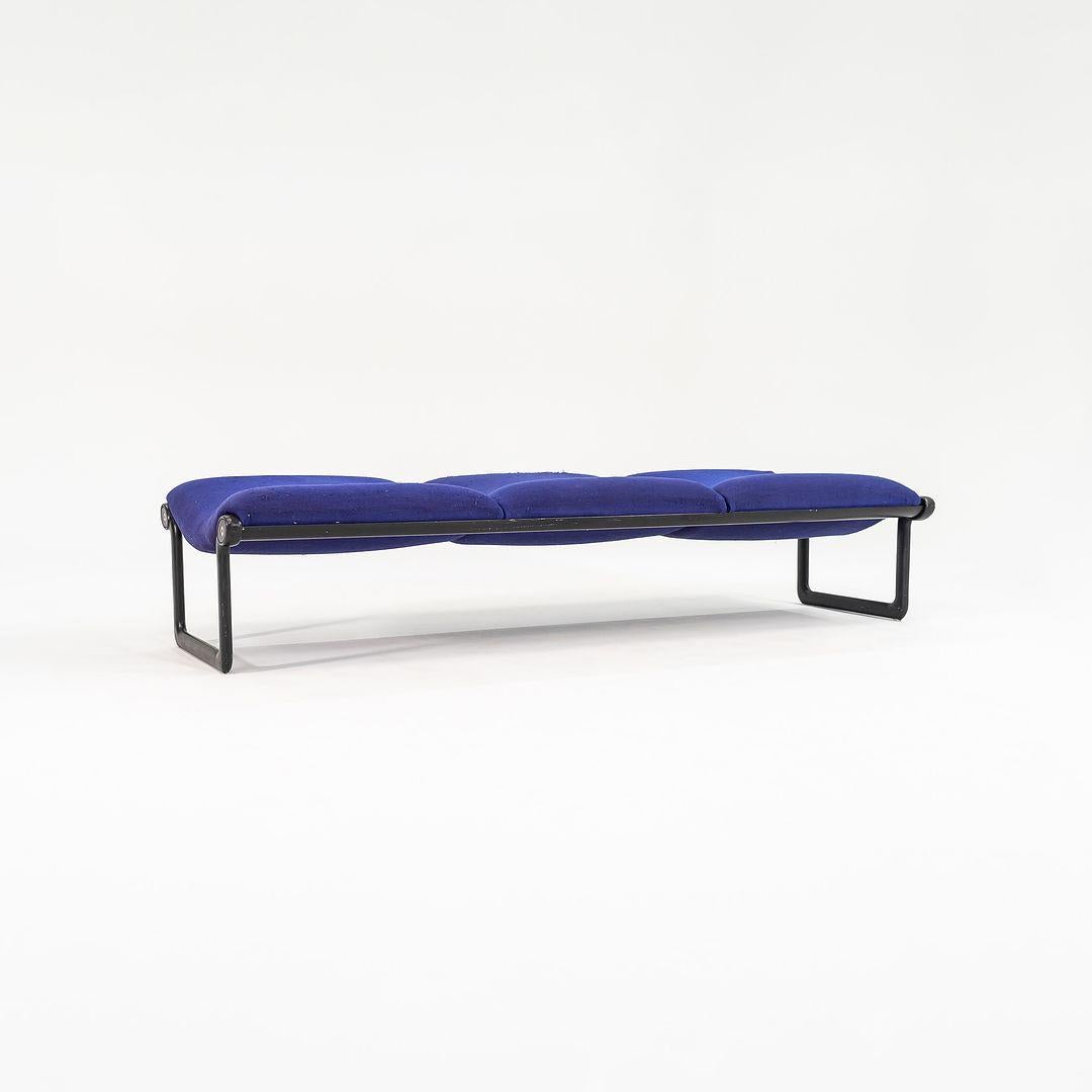 1970s Knoll Hannah Morrison Three Seat Sling Bench in Purple Fabric (Banc à trois places en tissu violet) en vente 2