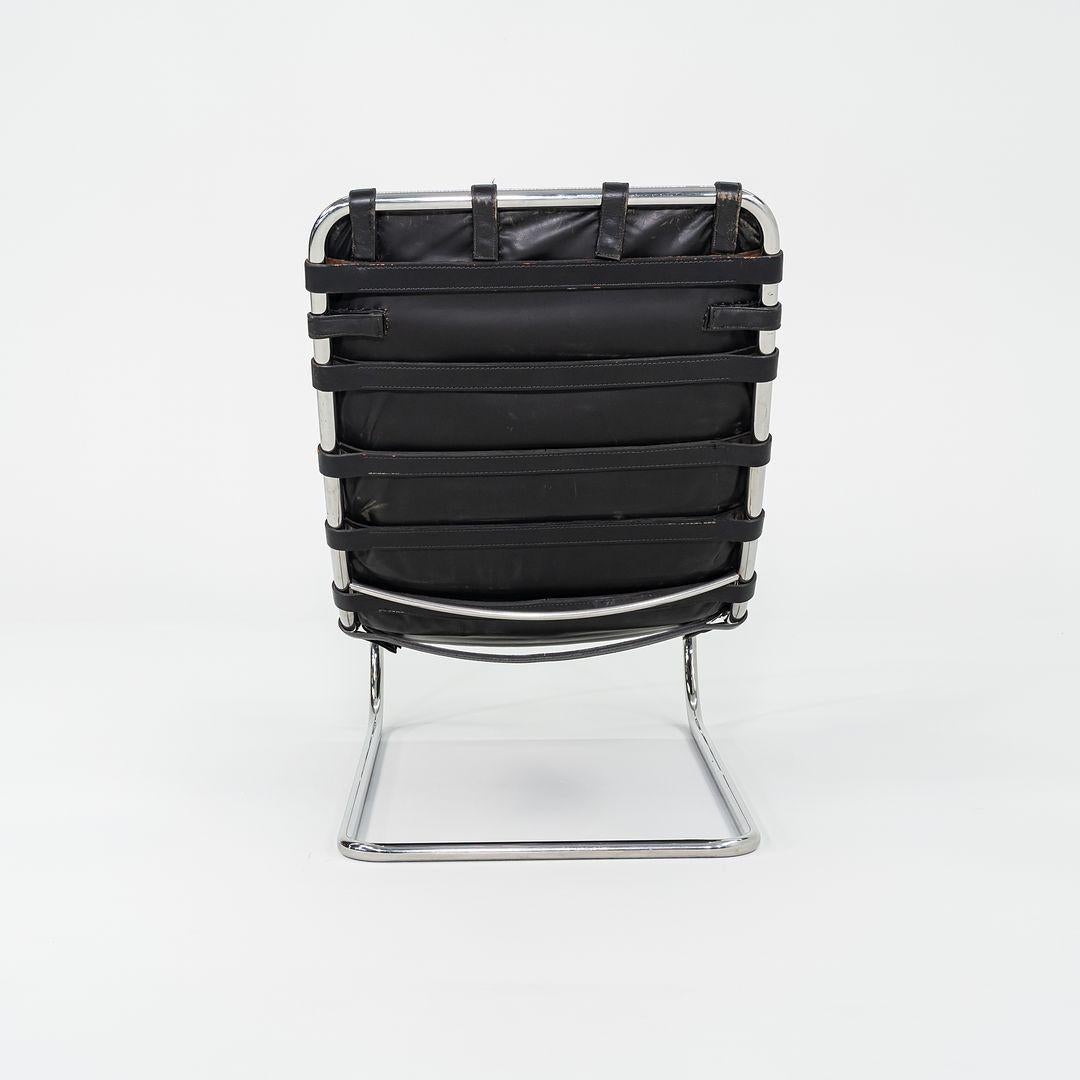 1970s Knoll Mies van der Rohe MR Chaise Lounge Chair Cuero tapizado negro Estadounidense