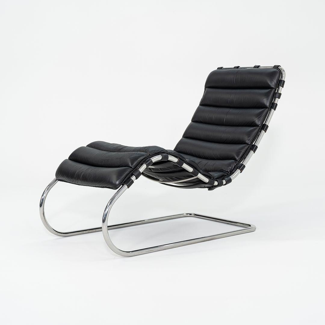 1970s Knoll Mies van der Rohe MR Chaise Lounge Chair Cuero tapizado negro en Bueno Estado en Philadelphia, PA