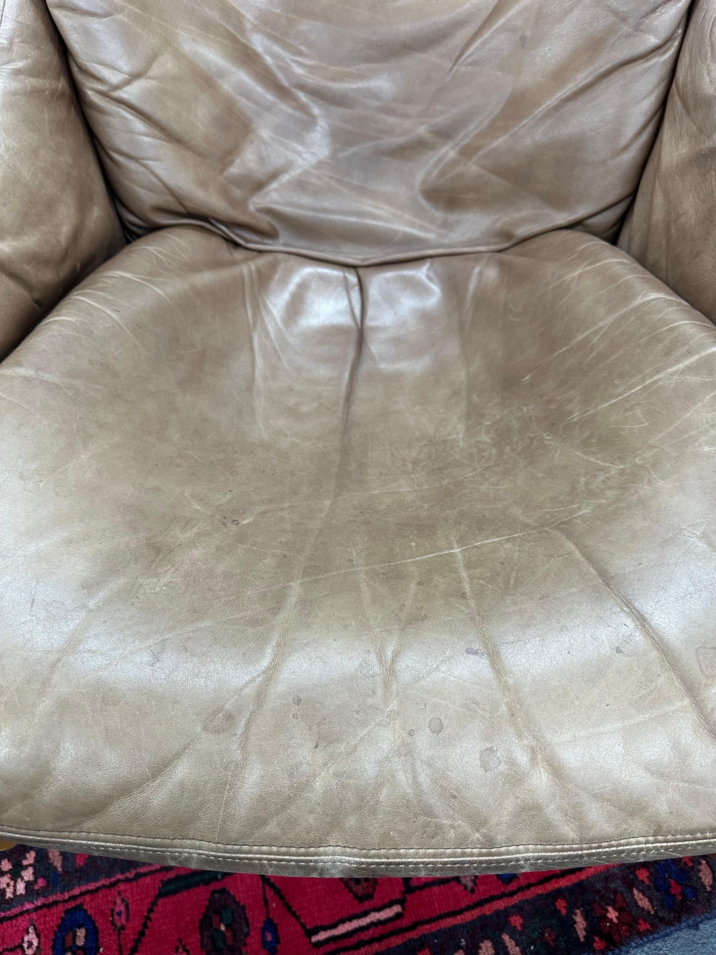 1970's Kroken Cantilevered Leather Lounge Chair, Ake Fribytter for Nelo Sweden For Sale 1