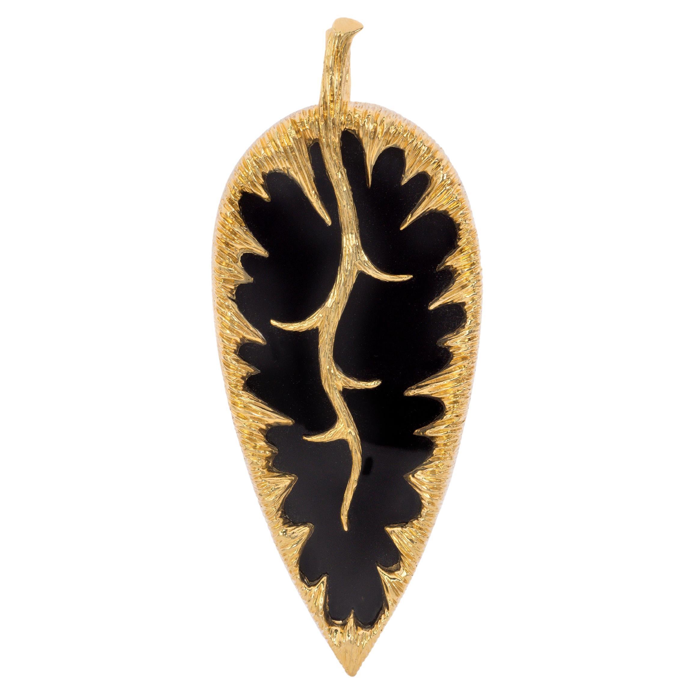 Kutchinsky Onyx and Textured Gold Pendant 1973 For Sale