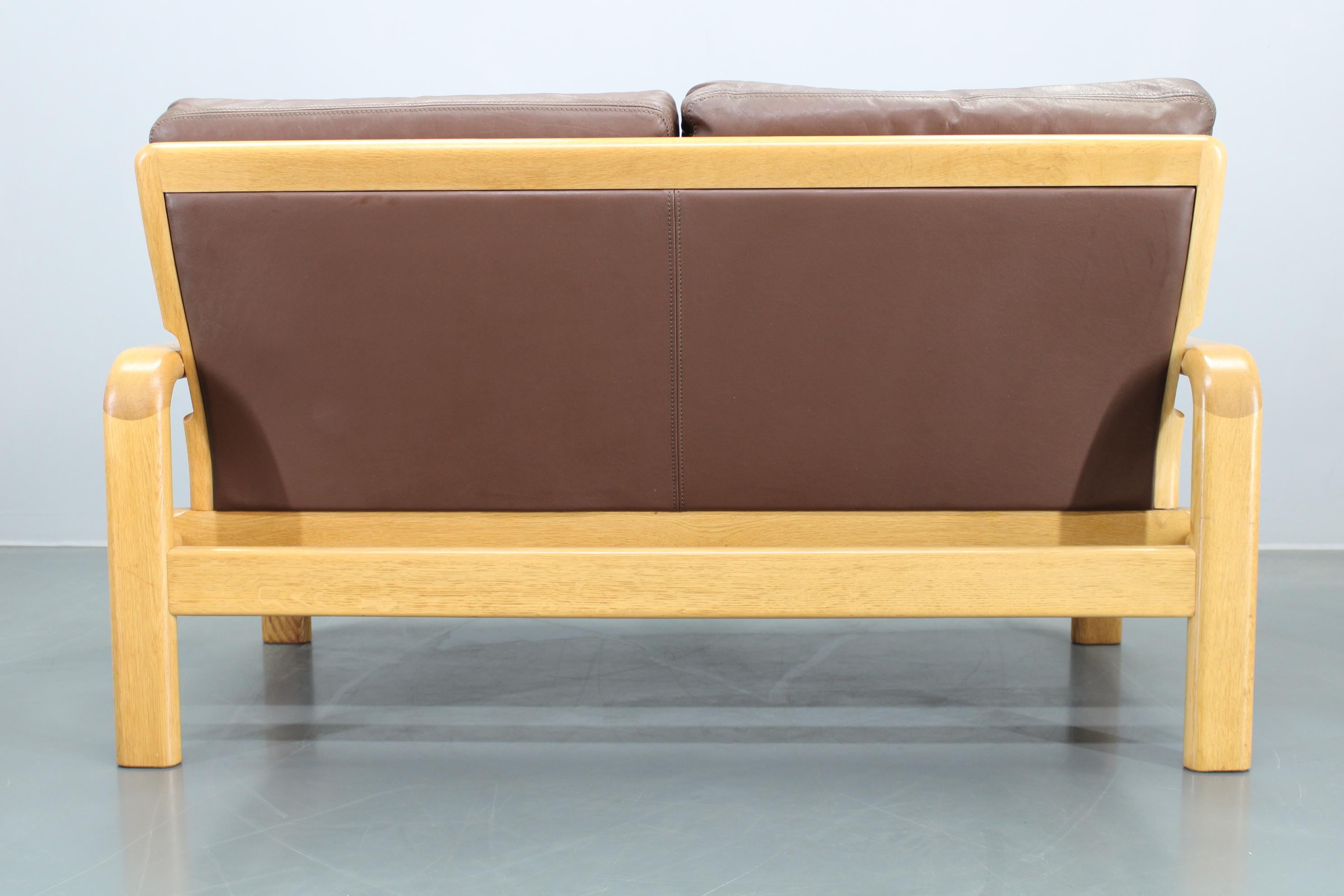 Danish 1970s L. Olsen & Søn Oak and Leather 2-Seater Sofa, Denmark For Sale