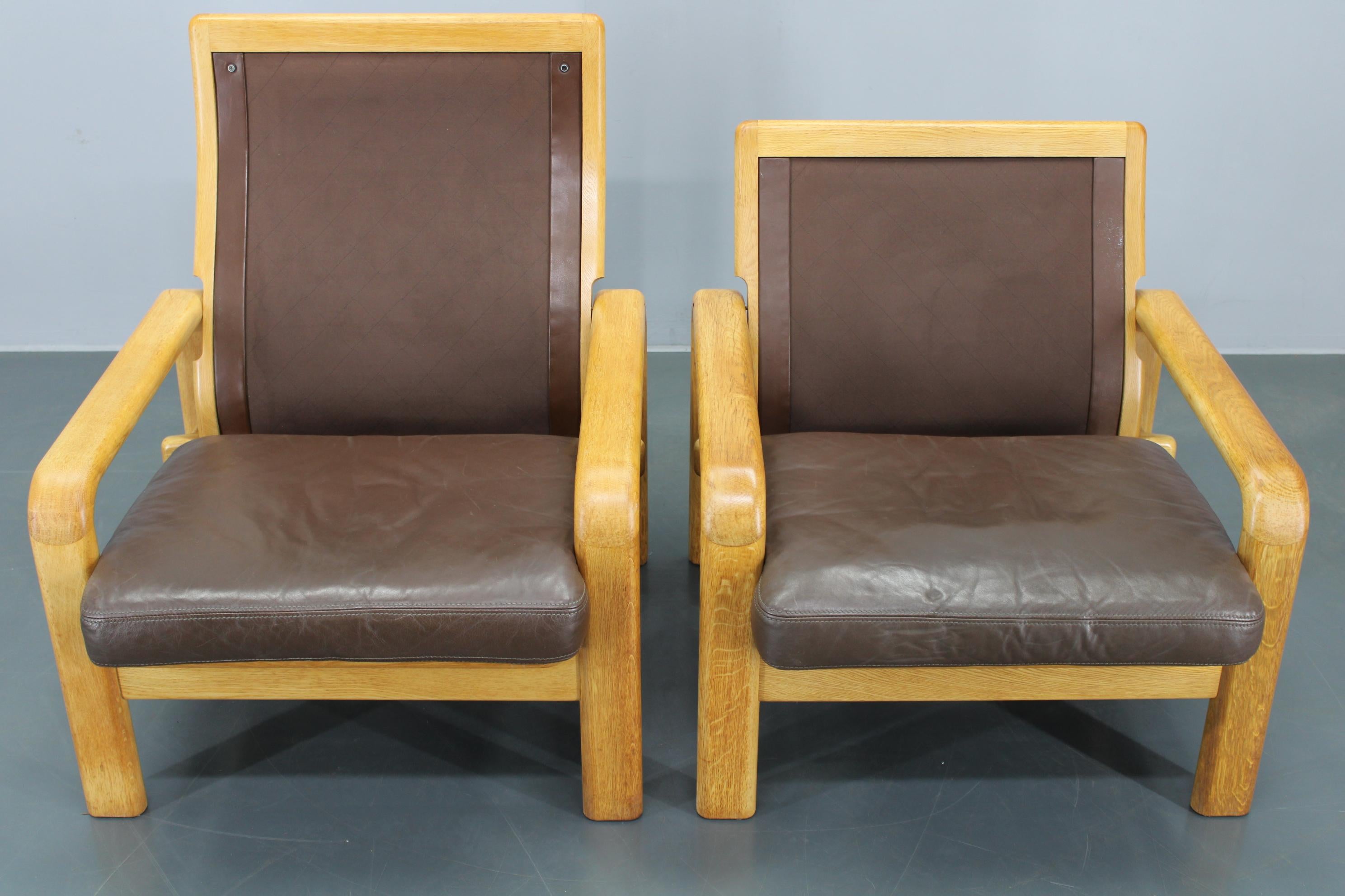 1970s L. Olsen & Søn Pair of Armchairs in Oak and Leather, Denmark For Sale 12