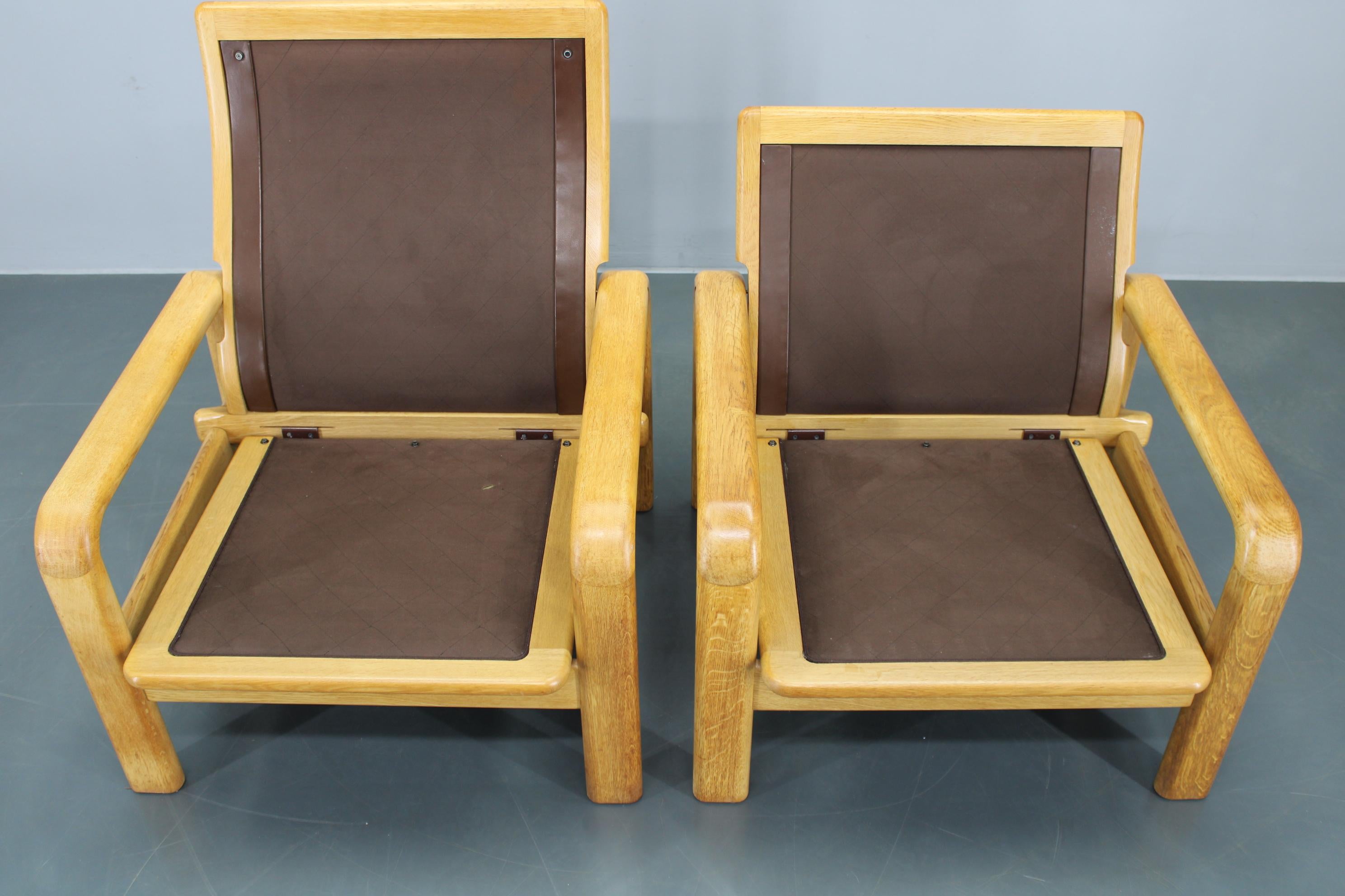 1970s L. Olsen & Søn Pair of Armchairs in Oak and Leather, Denmark For Sale 14