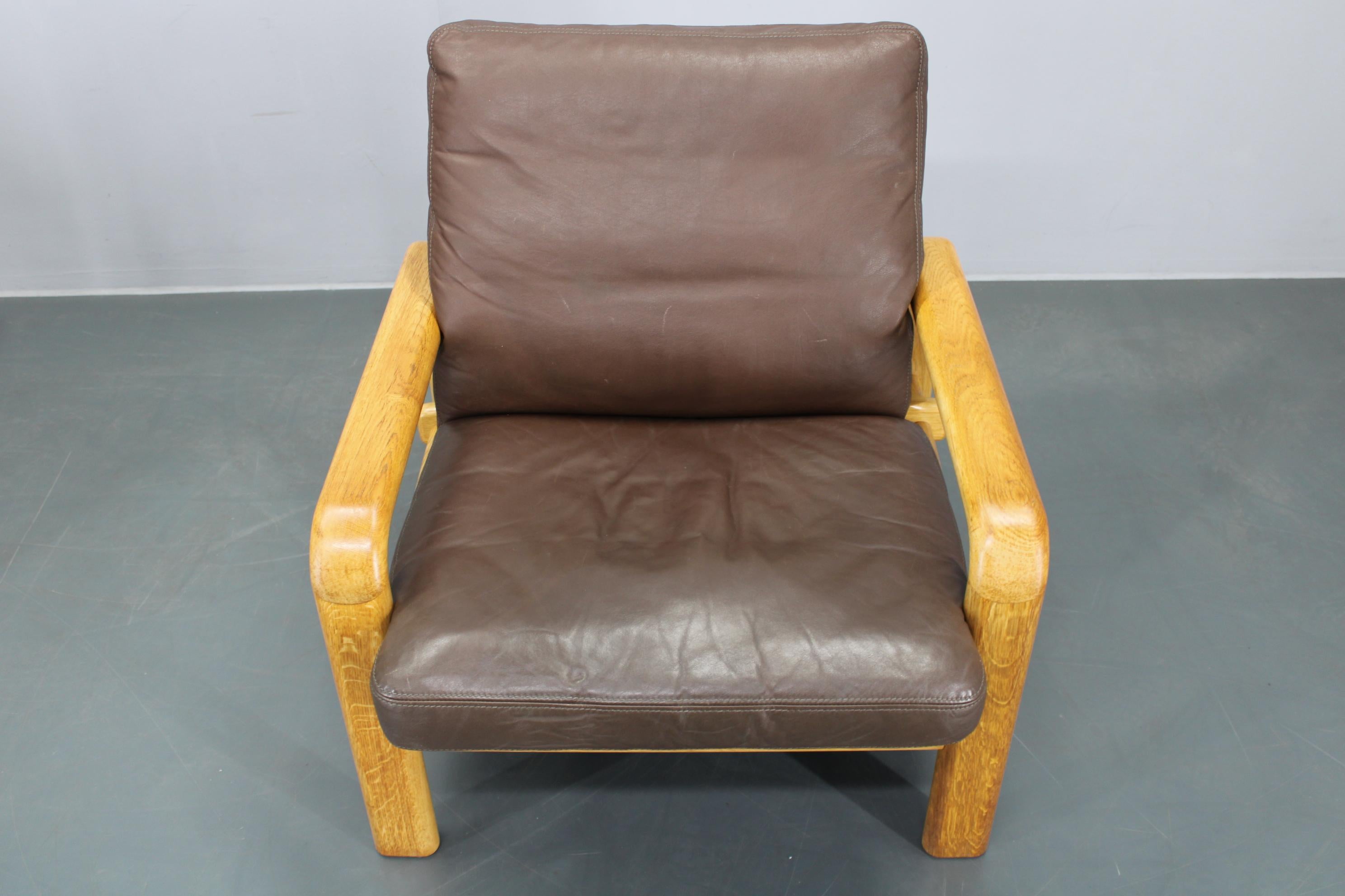 1970s L. Olsen & Søn Pair of Armchairs in Oak and Leather, Denmark For Sale 1