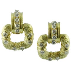 1970s La Triomphe 18 Karat Yellow Gold Diamond Earrings